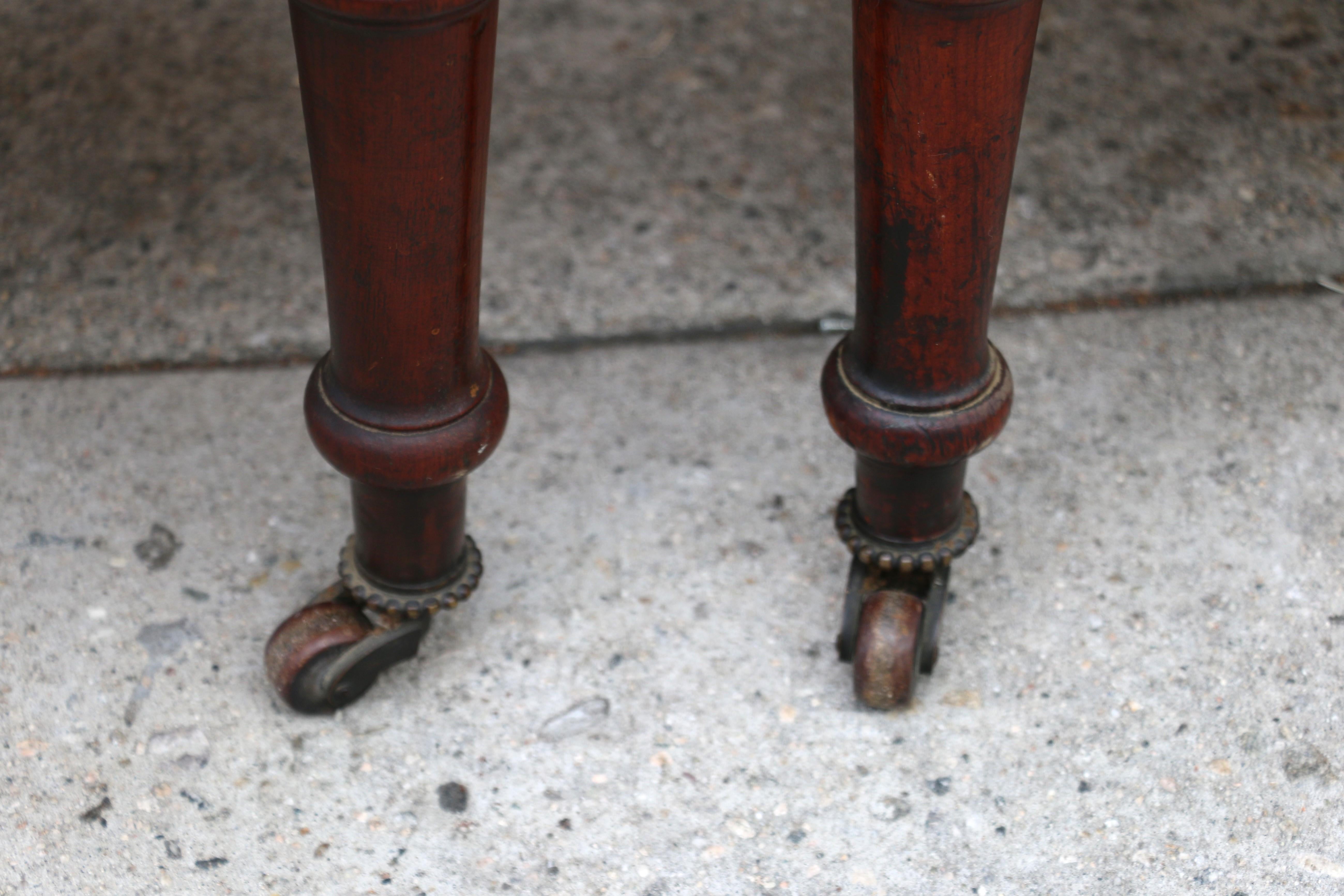 Antique Pair of Victorian Finely Carved Mahogany Side Chairs For Sale 9