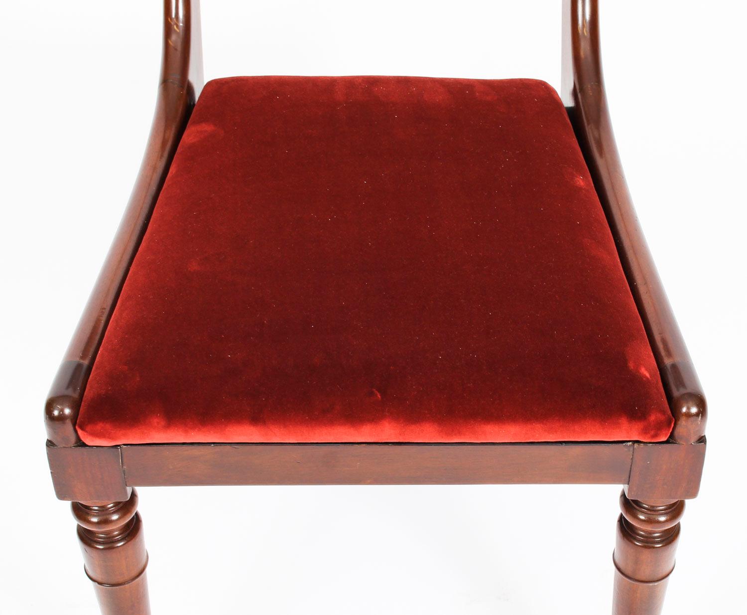 Antique Pair of Victorian Mahogany Desk Chairs, 19th Century In Good Condition In London, GB