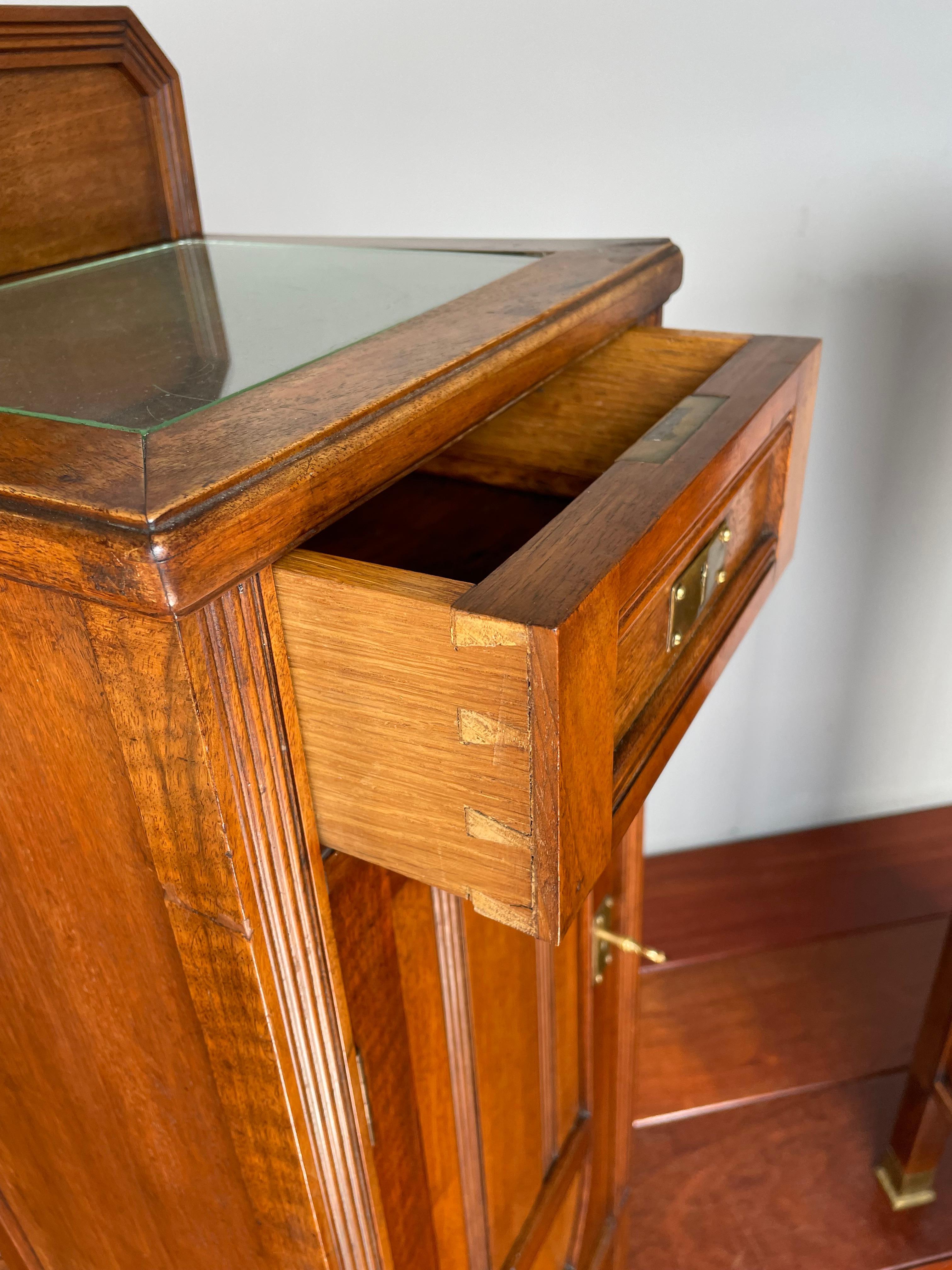 Antique Pair of Walnut & Brass Arts and Crafts Night Stands / Bedside Tables 2