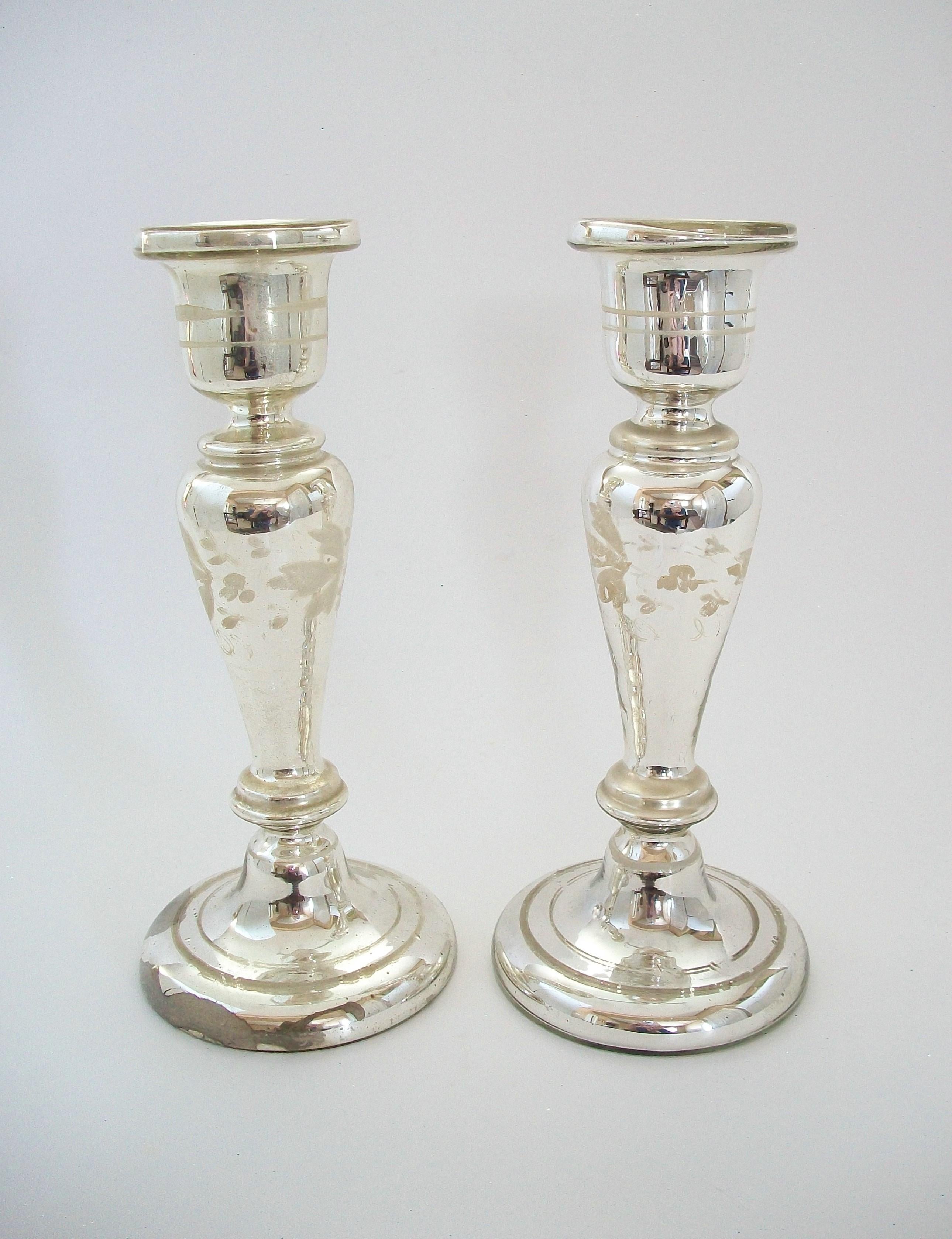 French Antique Pair of White Painted Mercury Glass Candlesticks - France - Circa 1880 For Sale