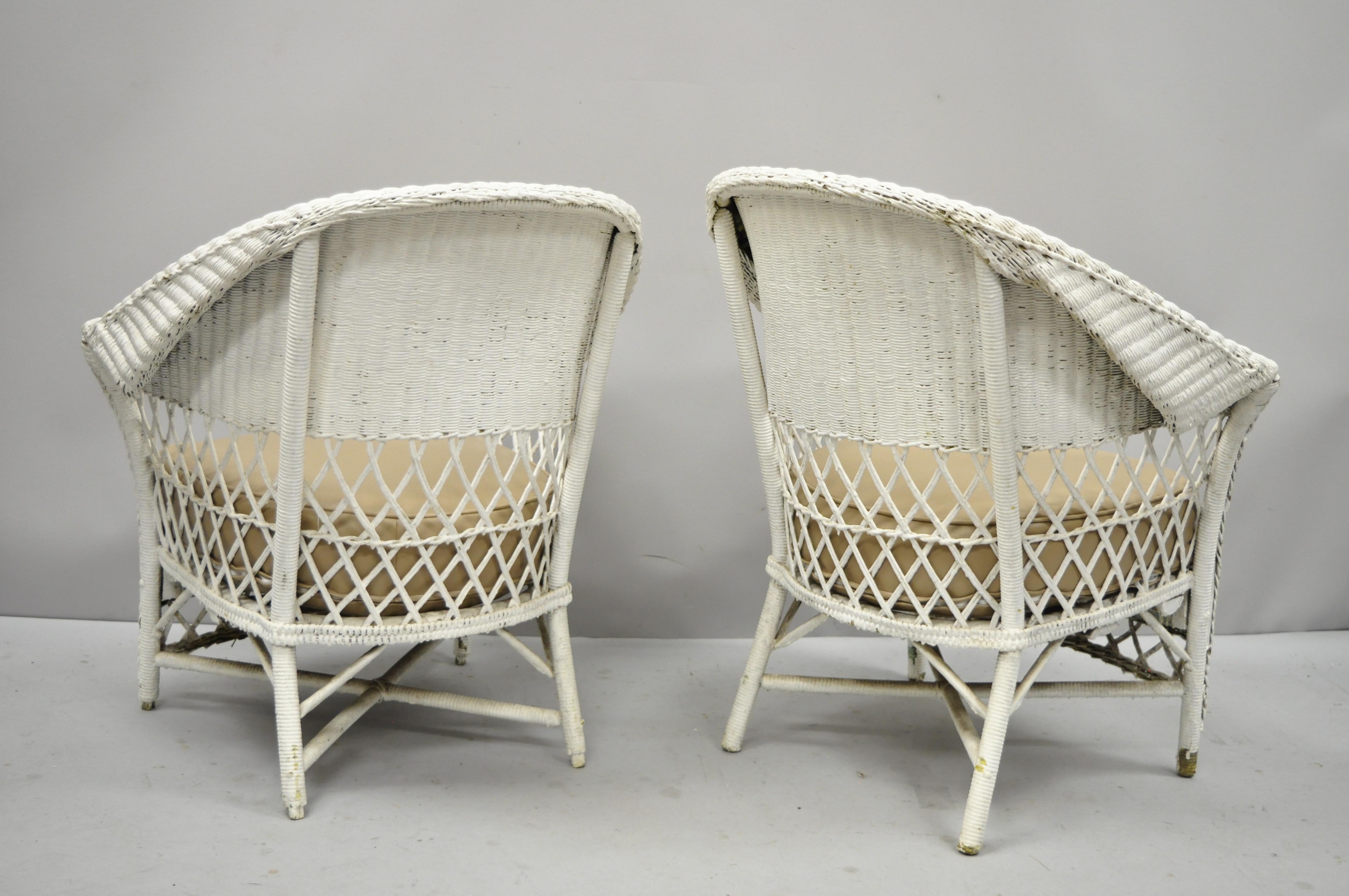 Antique Pair of White Wicker Rattan His and Hers Sunroom Victorian Armchairs In Good Condition In Philadelphia, PA
