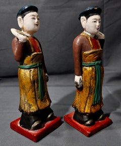 Antique Pair of Wood Carved Figures Le Dynasty Buddhists, 18th century