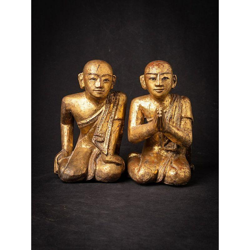 Material: wood
24,5 cm high 
15,8 cm wide and 21 cm deep
Weight: 2.424 kgs
Gilded with 24 krt. gold
Mandalay style
Namaskara mudra
Originating from Burma
19th century

