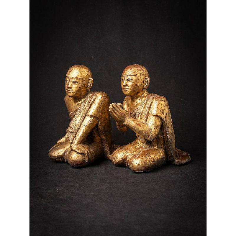 Antique Pair of Wooden Burmese Monk Statues from Burma In Good Condition In DEVENTER, NL