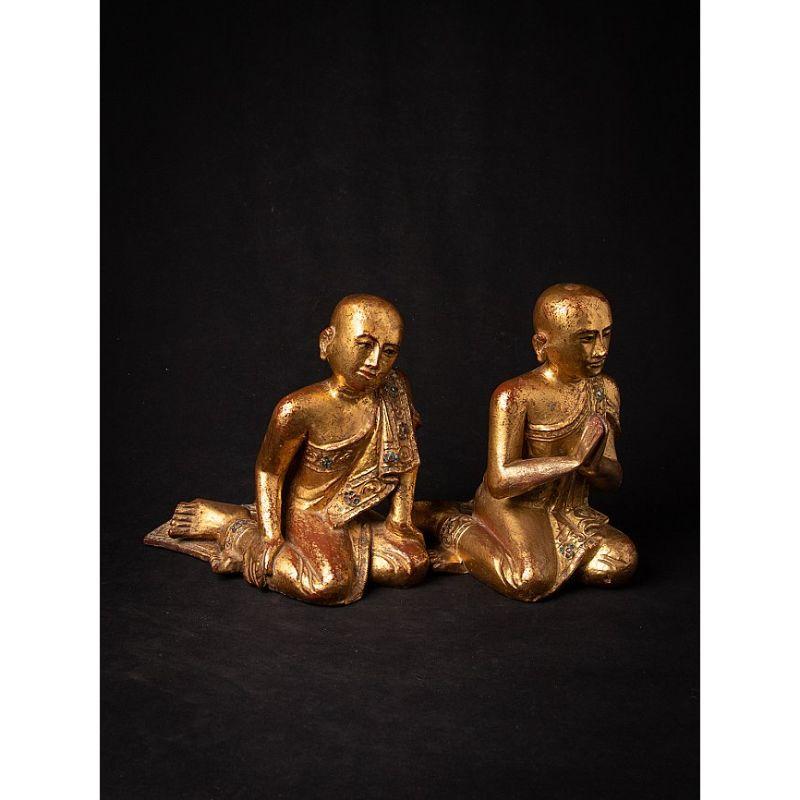 Antique Pair of Wooden Burmese Monk Statues from Burma For Sale 3