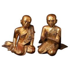 Antikes Paar burmesischer Monkenstatuen aus Holz aus Burma