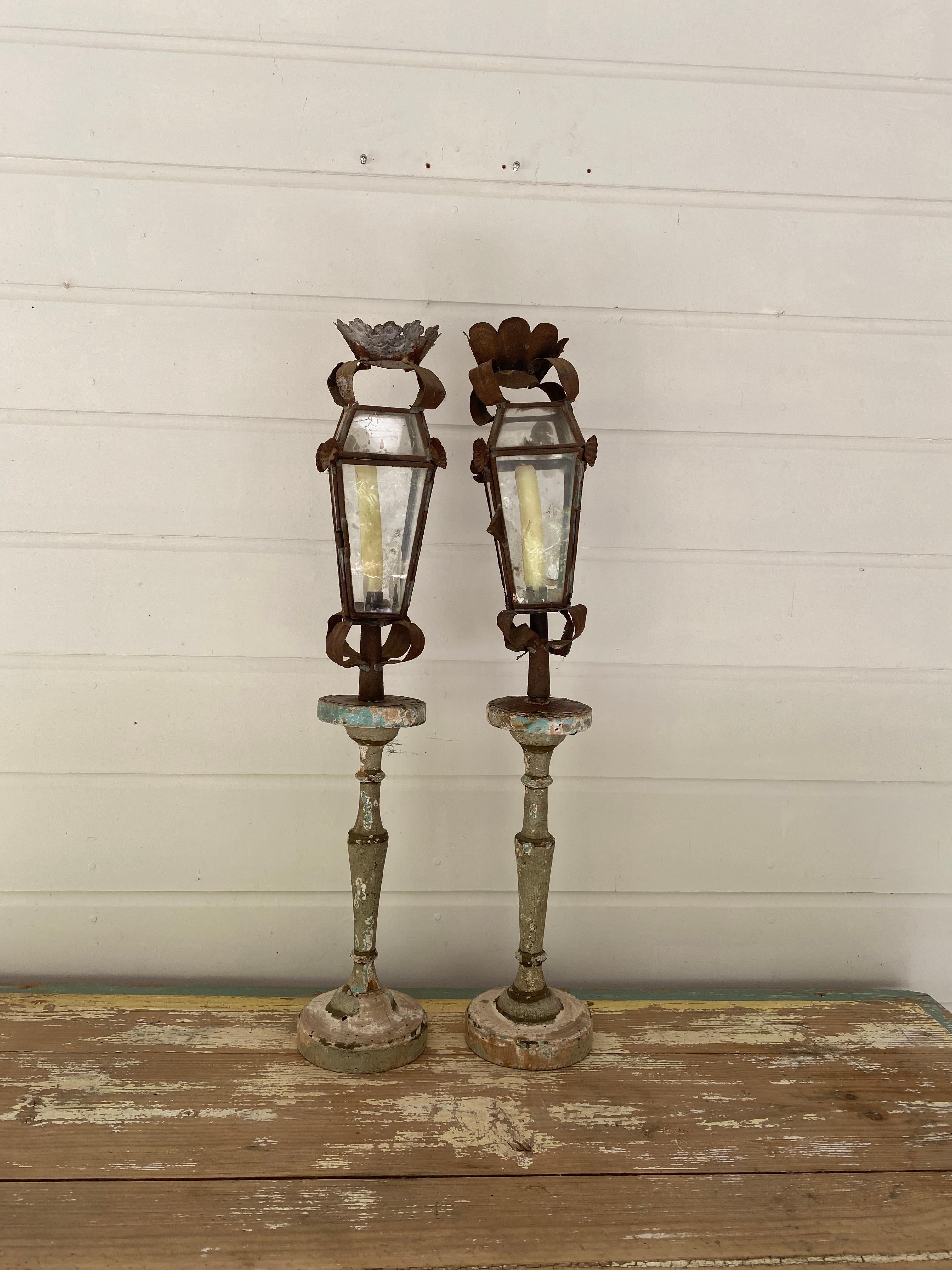 Carved Antique Pair of XVIII Century Italian Lanterns