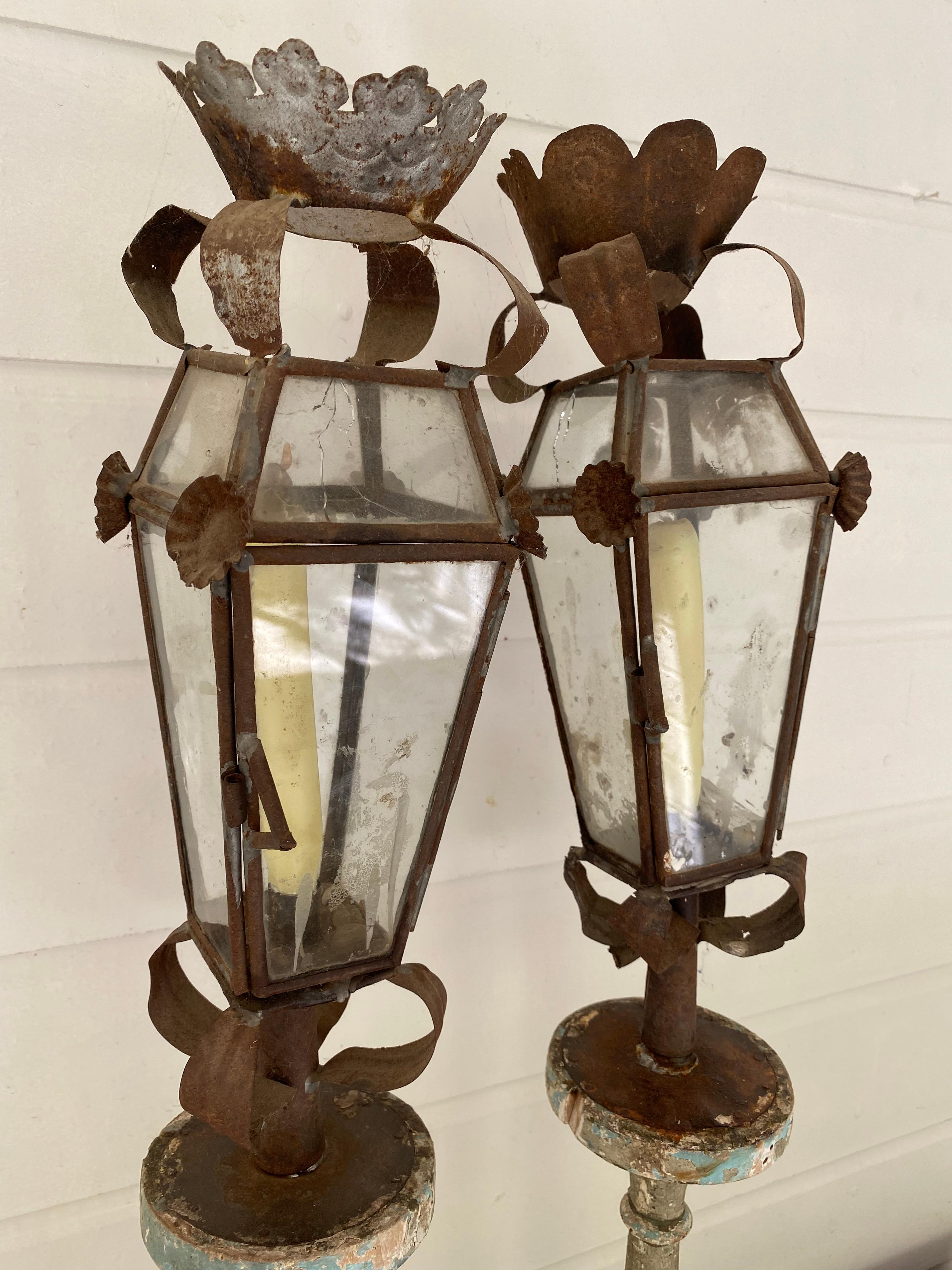 Antique Pair of XVIII Century Italian Lanterns In Fair Condition In Ballard, CA