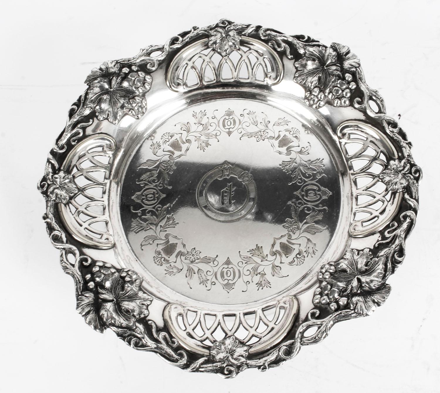 Early 19th Century Antique Pair of Old Sheffield Silver Plated Wine Coasters, 19th Century