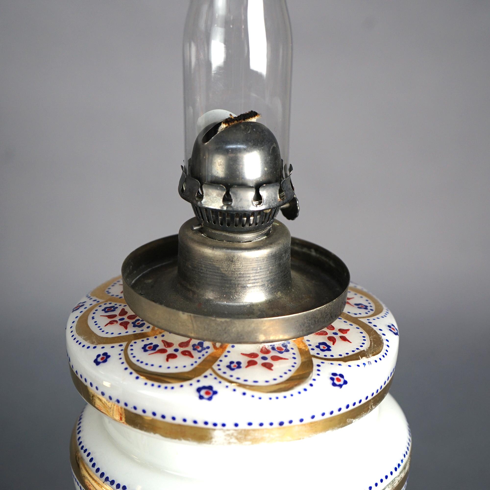 Antike Paar Opaline Floral emaillierte handgemalte Lampen mit Taschentuchschirmen im Angebot 1