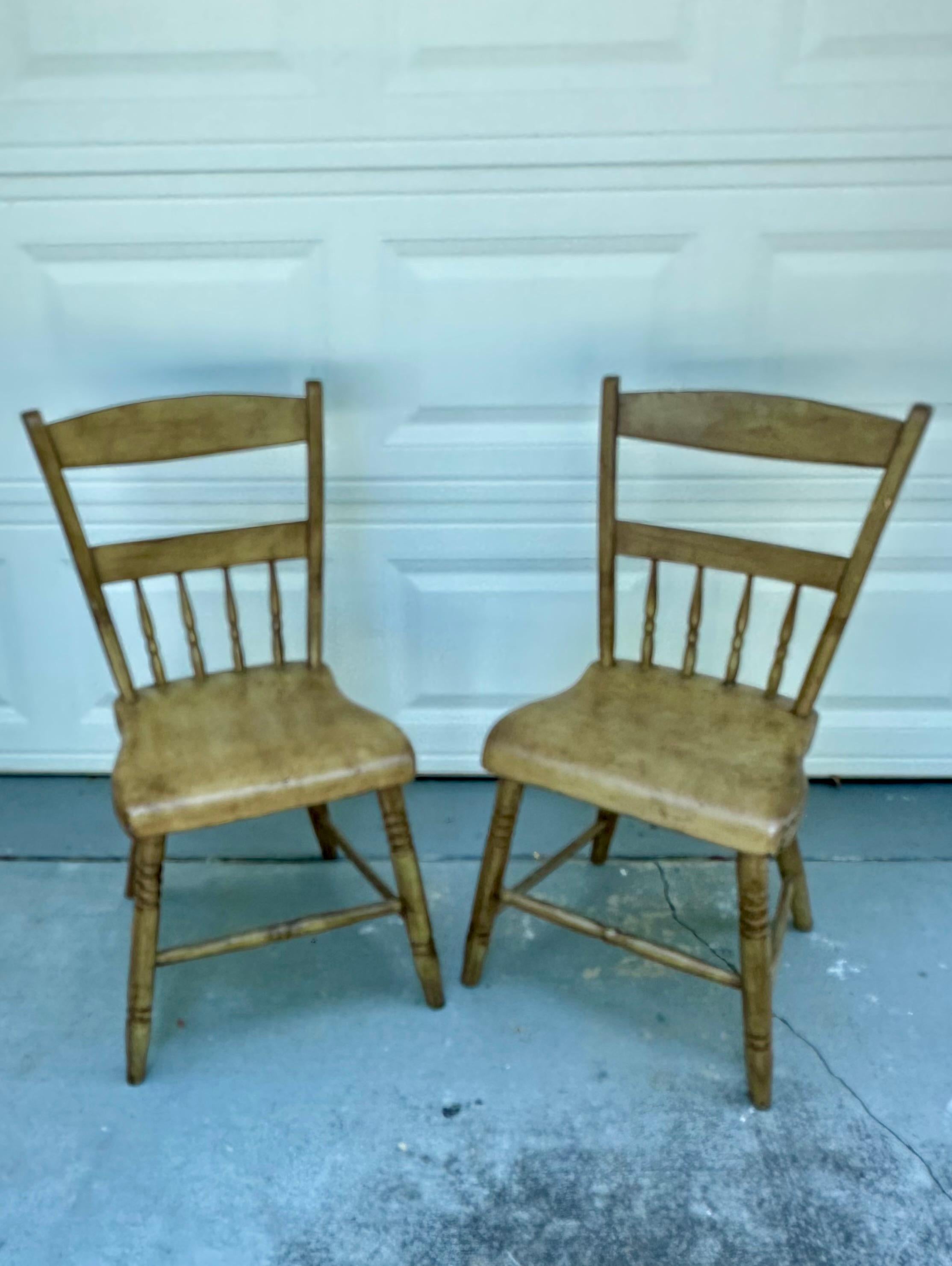 American Colonial Antique Pair Pennsylvania Plank Seat Chairs, 19th Century. For Sale