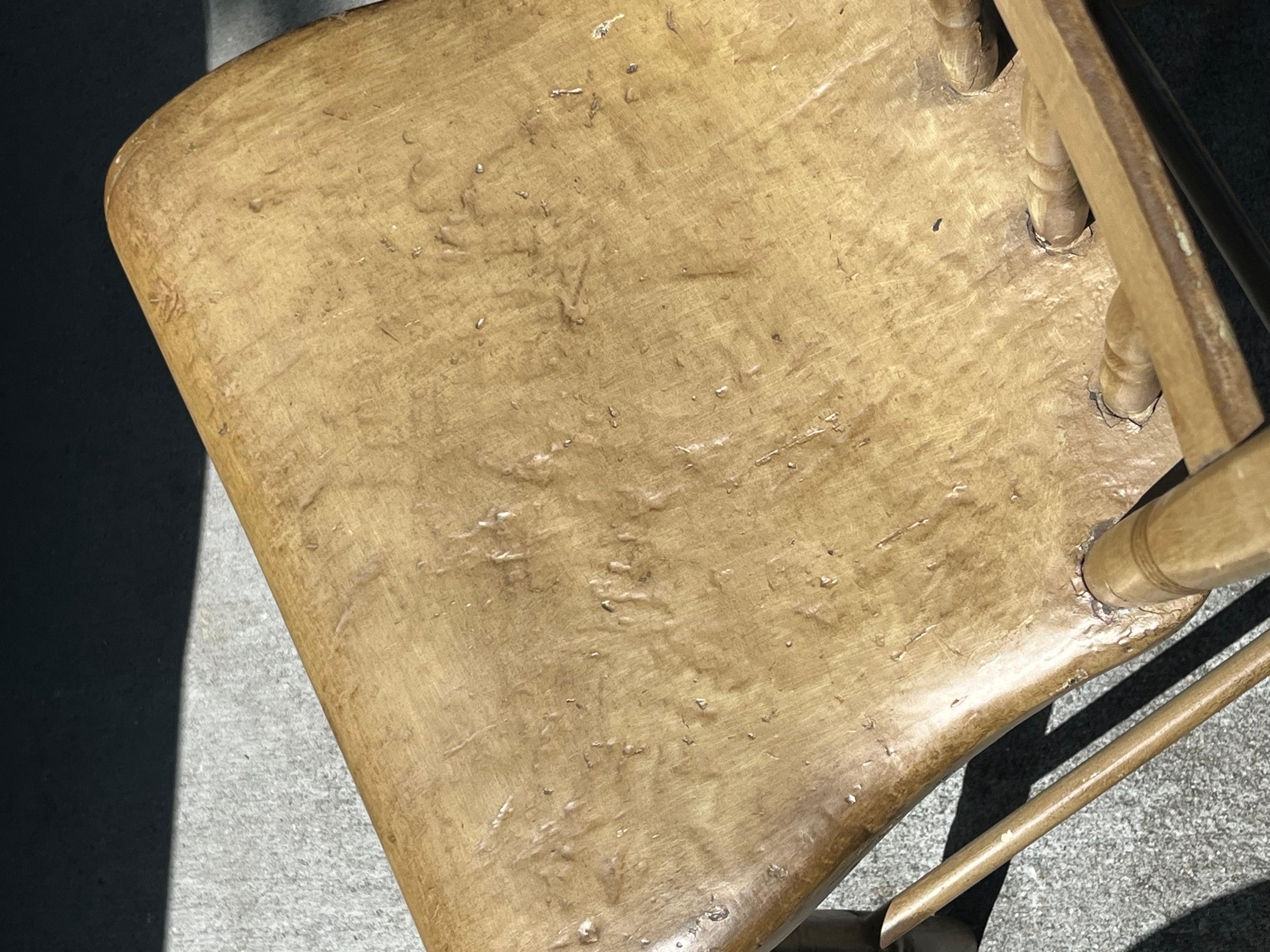 Antique Pair Pennsylvania Plank Seat Chairs, 19th Century. For Sale 1