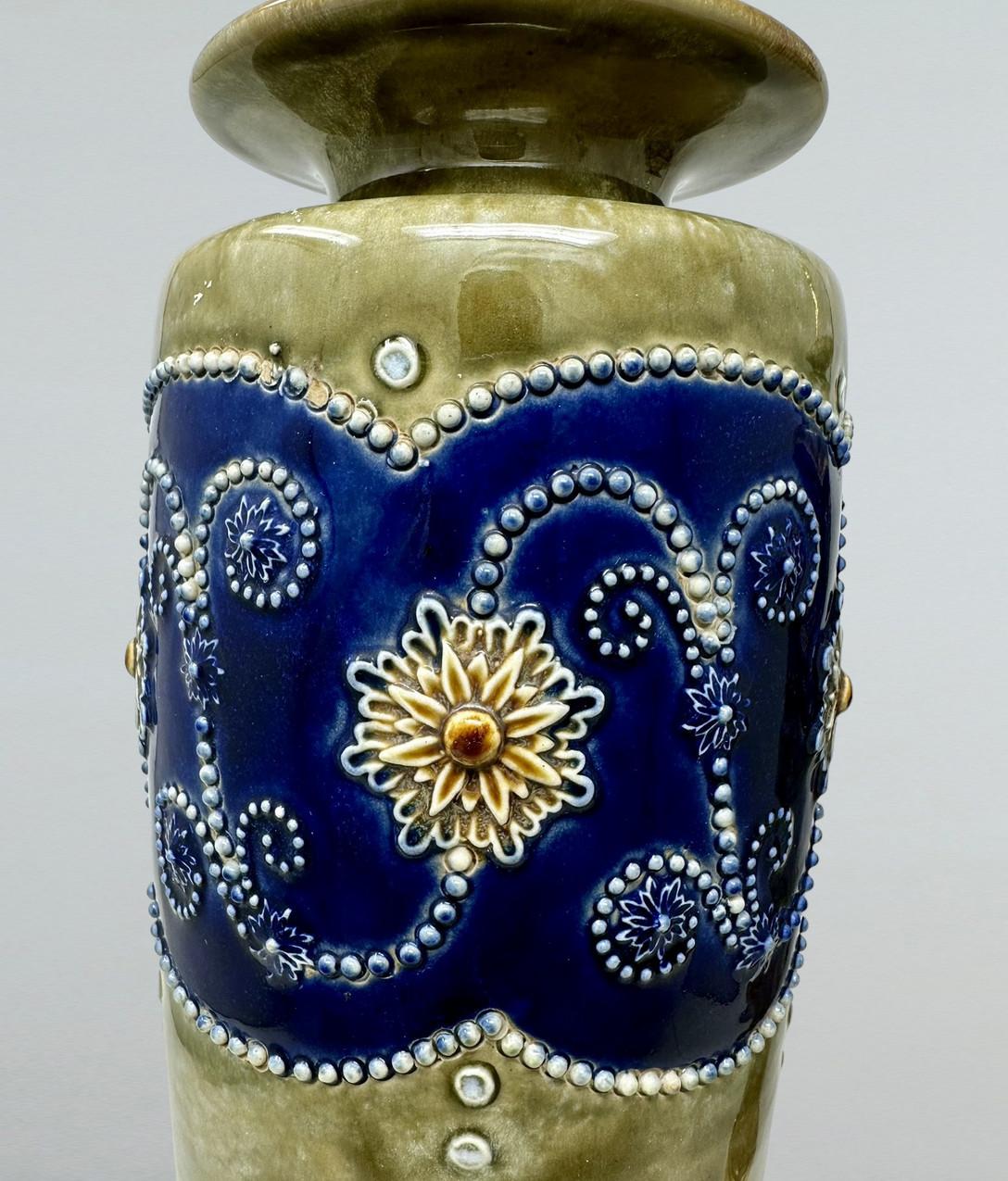 Antikes Paar Porzellan Royal Doulton Keramik Jugendstil Elektrische Tischlampen  im Angebot 1