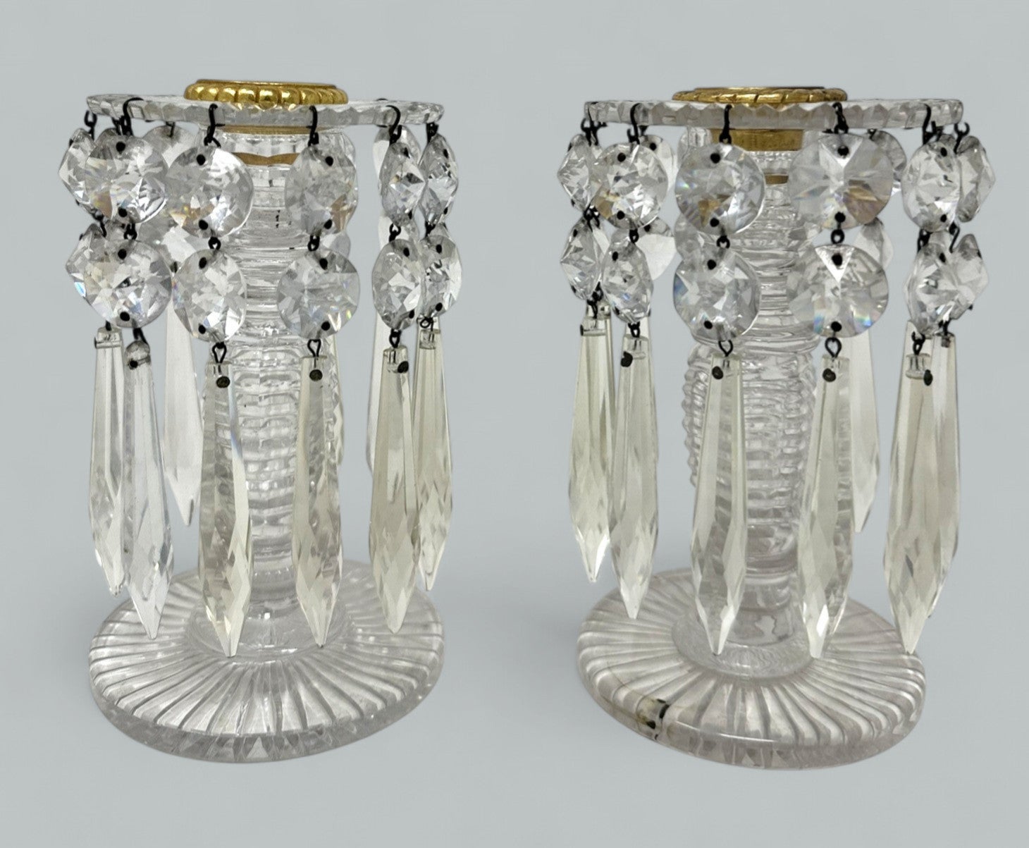 Antiguo Par de Cristal irlandés tallado a mano Lustres de plomo Jarrones Candeleros Irlanda