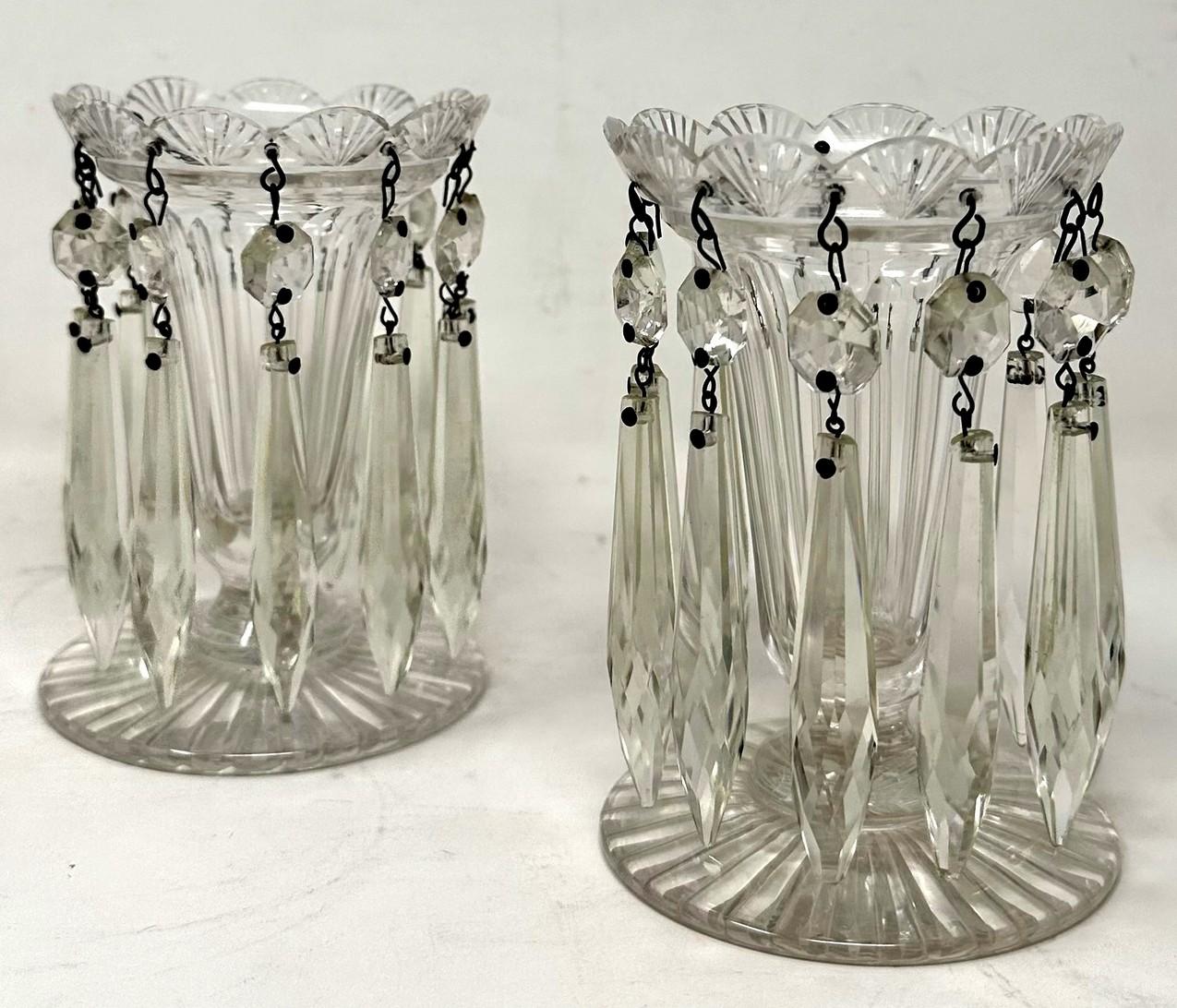 Victorien Ancienne paire de vases irlandaises Lustres en cristal taillé à la main, Irlande 19C en vente