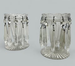 Paire de vases anciens en cristal irlandais taillé à la main avec des lustres en plomb Irlande 19C