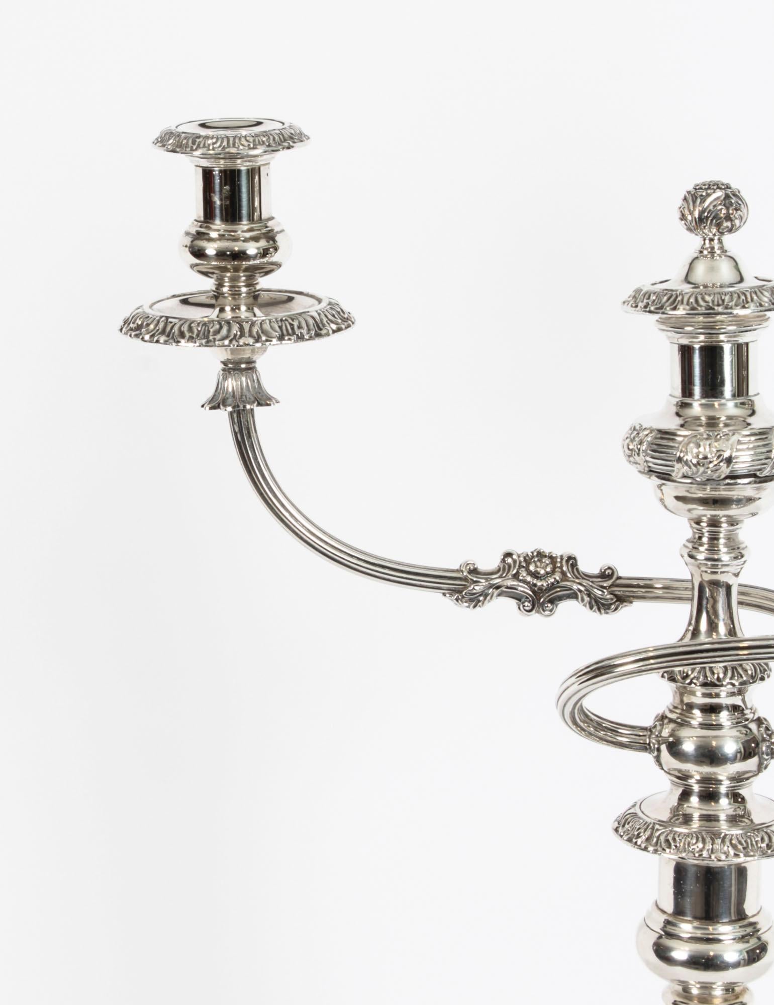 Antique Pair Regency Old Sheffield Plate Candelabra, 19th Century In Good Condition In London, GB