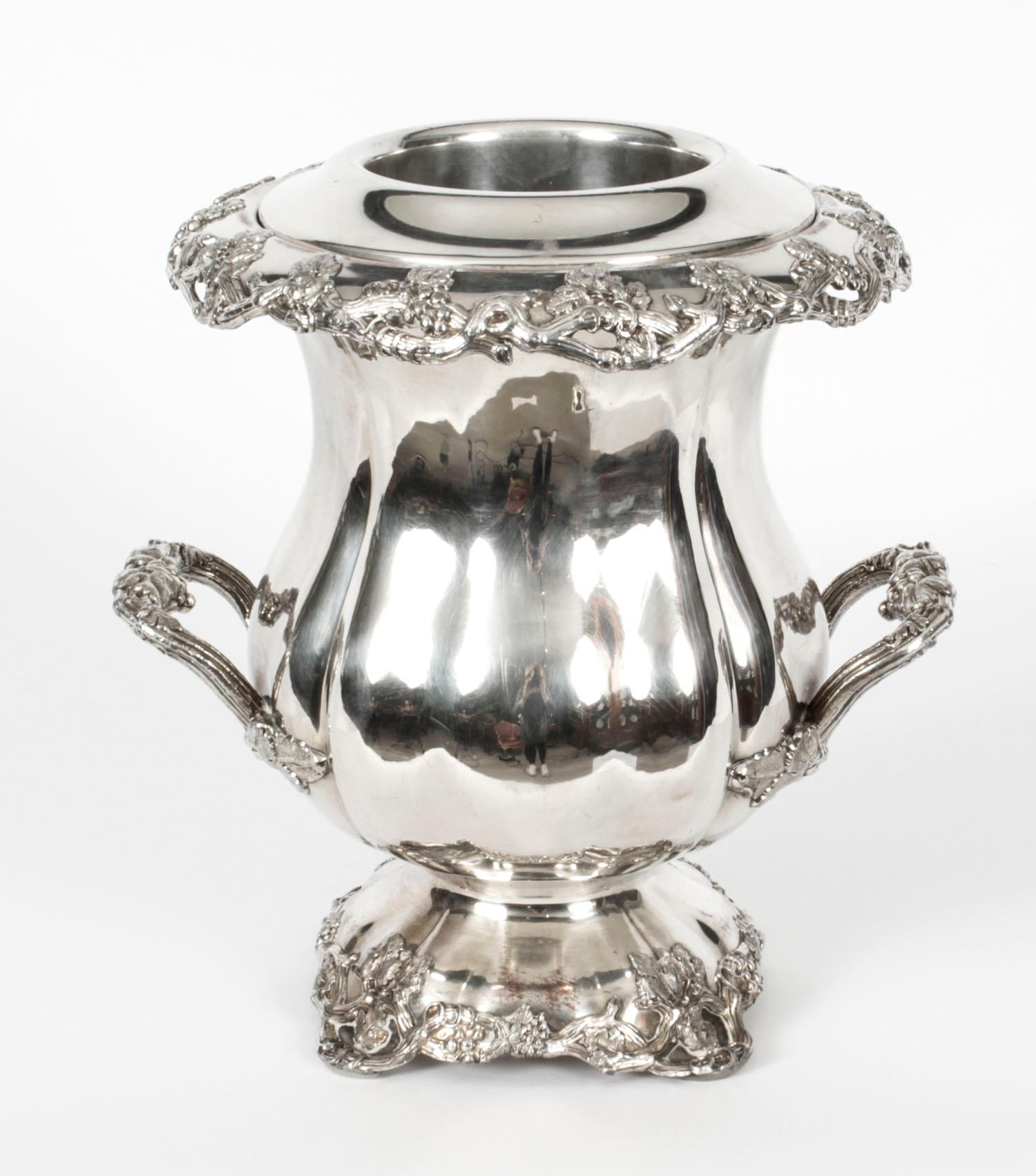 This is an exceptional pair of antique French  Silver Plated on copper wine coolers bearing the mark of the renowned silversmith / plaqueur, GD, circa 1830 in date.
 
The wine coolers stand on a widespread circular pedestal bases and the bodies rims