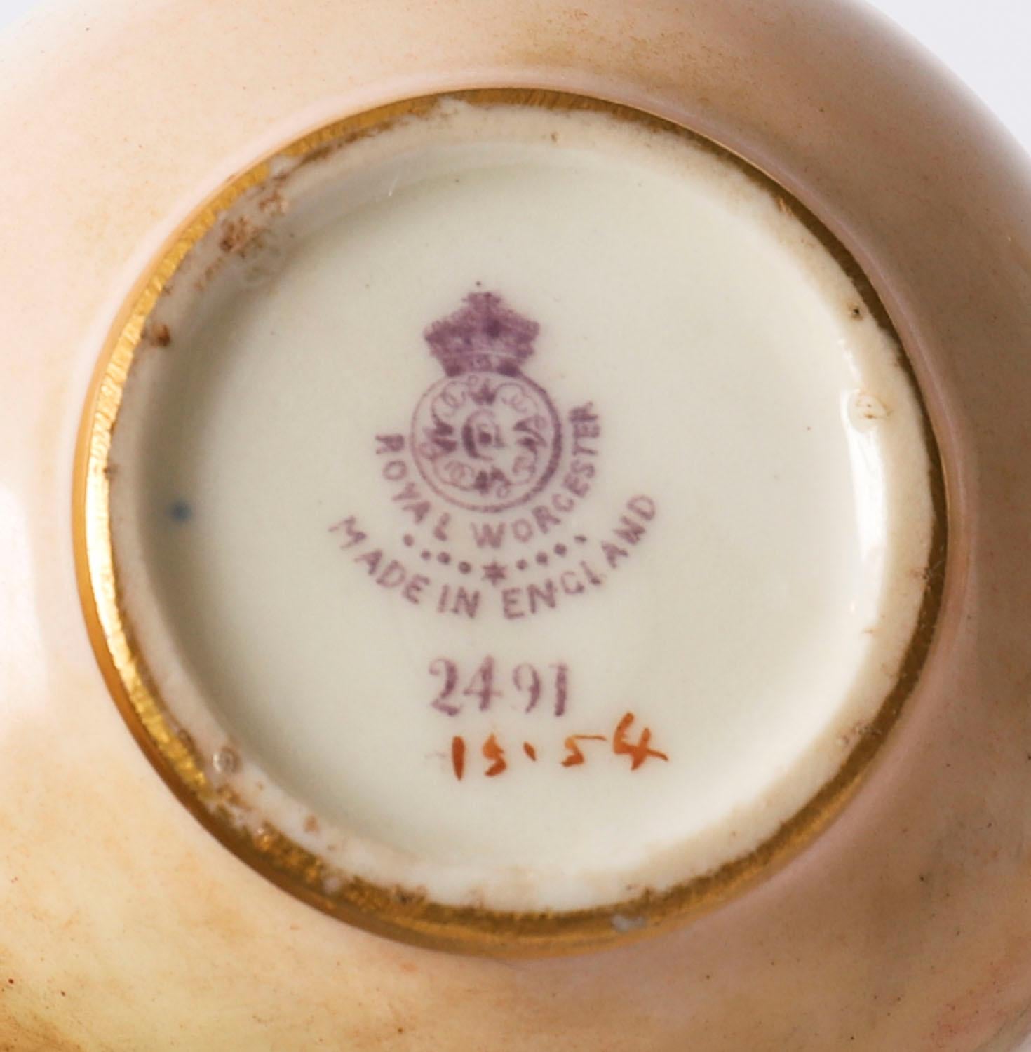 Coppia di vasi in miniatura Royal Worcester William Ricketts XX secolo in vendita 2