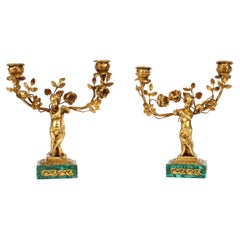 Paire de chandeliers russes en malachite et bronze doré, début du 20e siècle