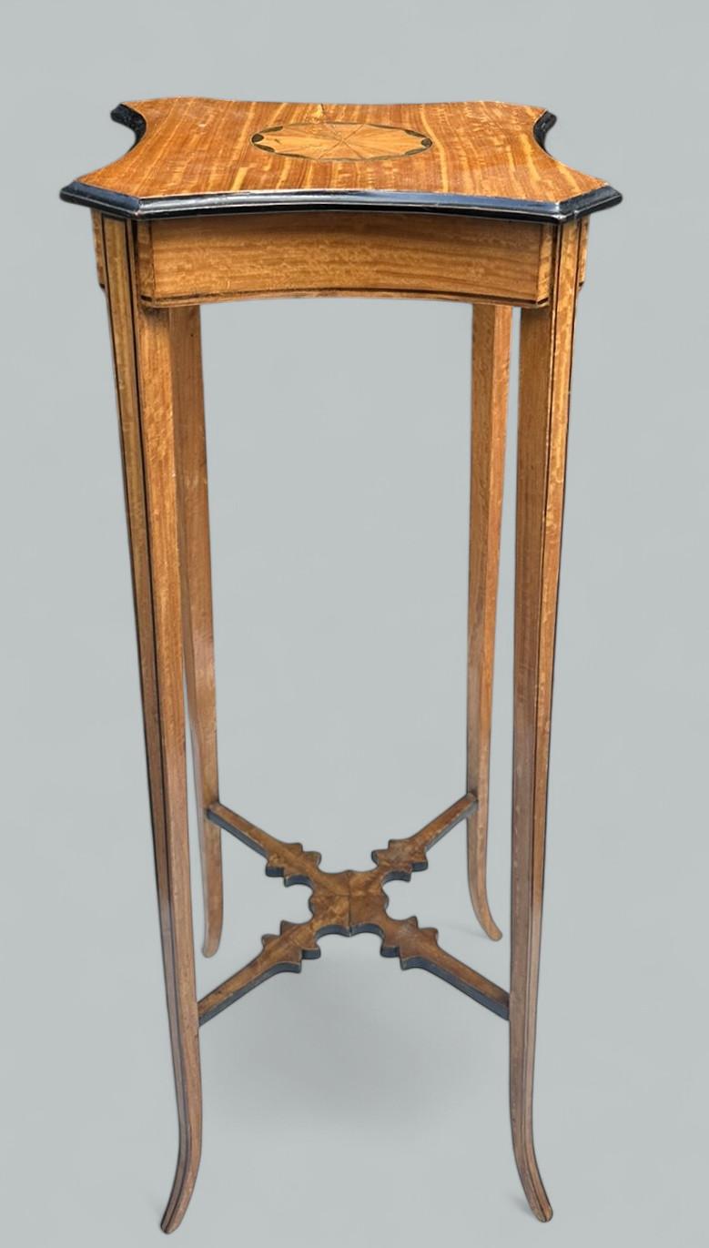 English Antique Pair Sheraton Revival Edwardian Inlaid Satinwood Wine Tables Torcheres For Sale