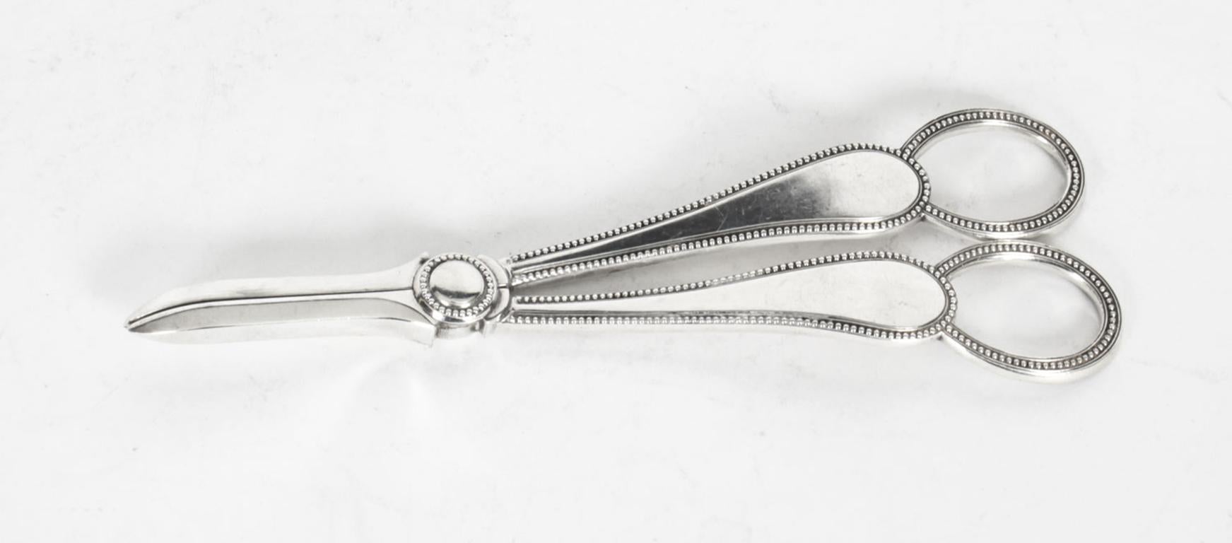 Antique Pair Silver Plate Grape Scissors by Martin Hall & Co Early 20th Century In Good Condition In London, GB