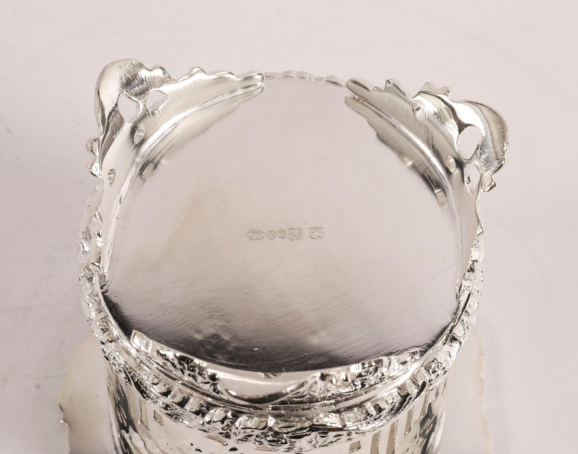 Antique Pair Silver Plated English Wine Coasters 20th Century For Sale 7