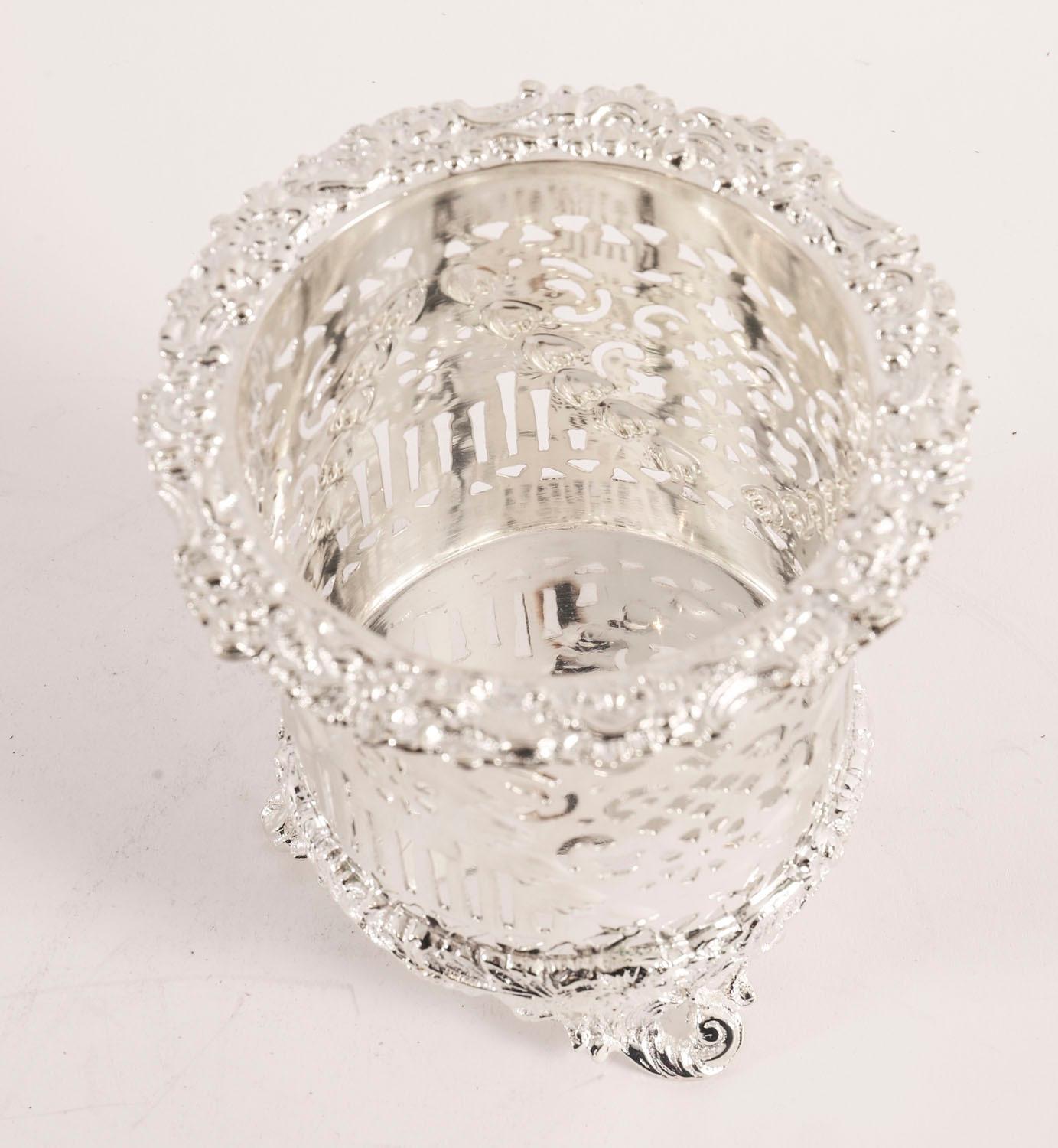 Antique Pair Silver Plated English Wine Coasters 20th Century For Sale 3