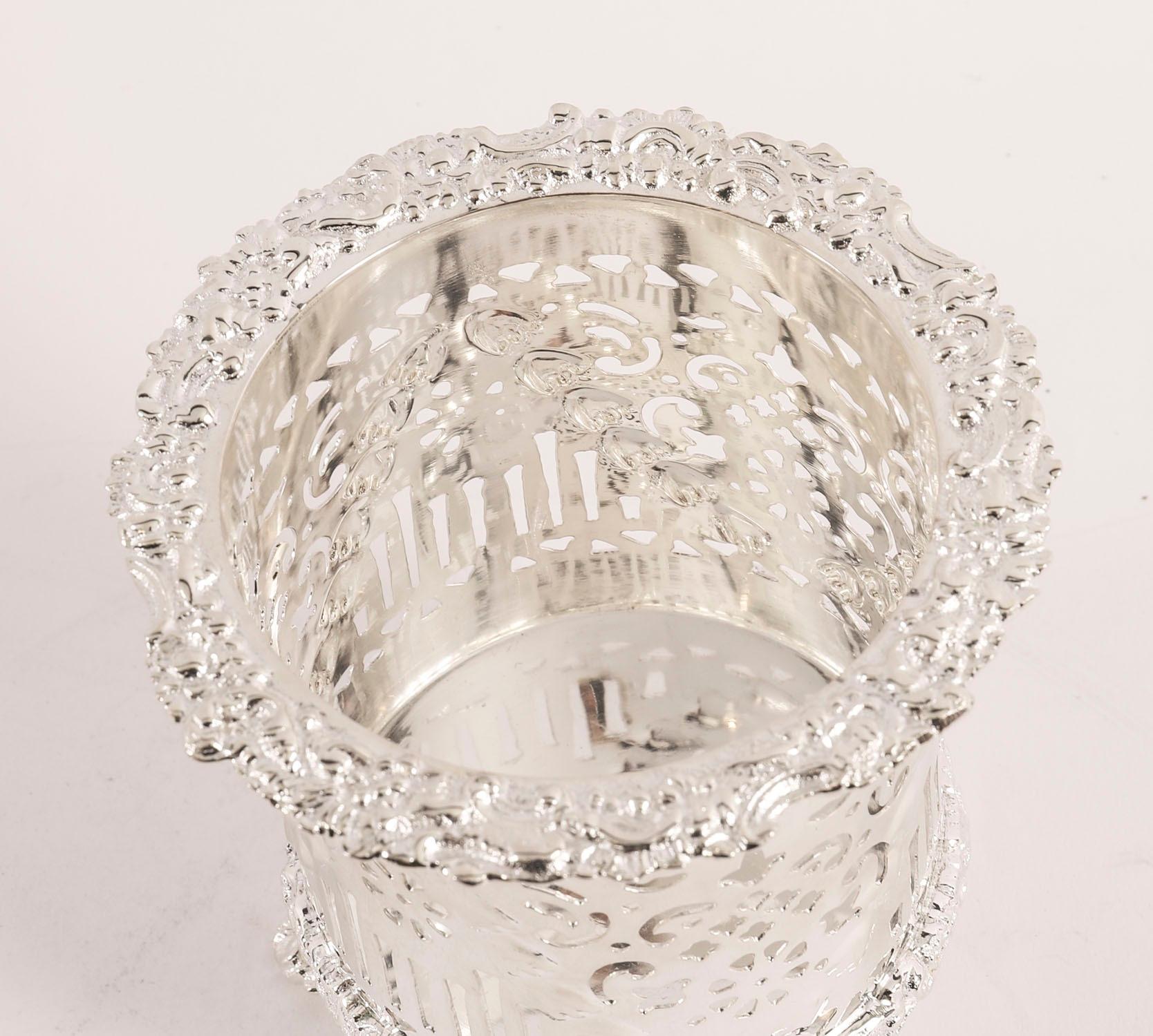 Antique Pair Silver Plated English Wine Coasters 20th Century For Sale 4