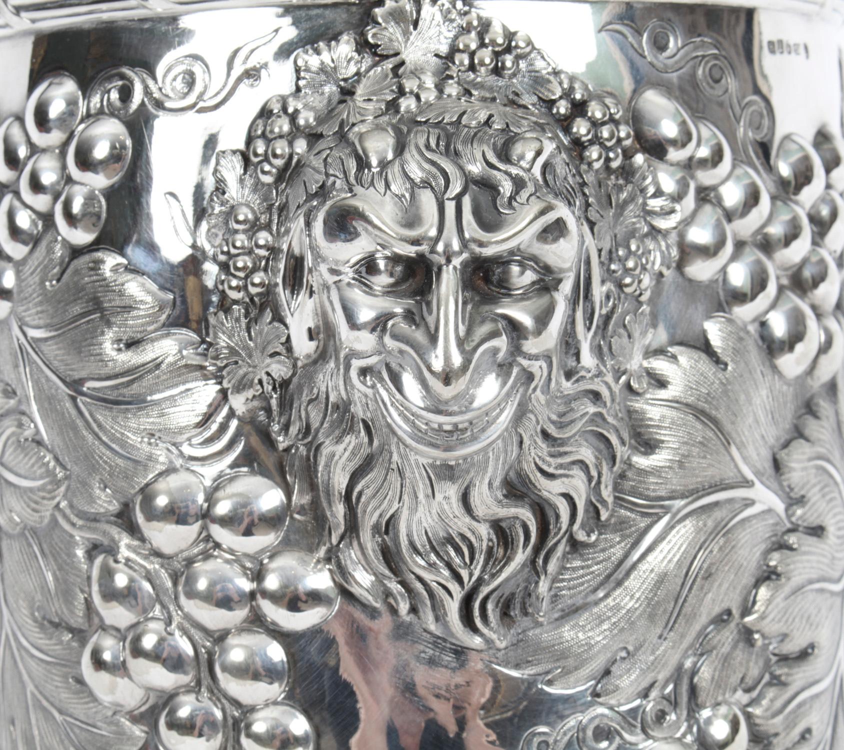 Pareja antigua de enfriadores de vino bañados en plata de Hawksworth, Eyre & Co S. XIX en venta 8