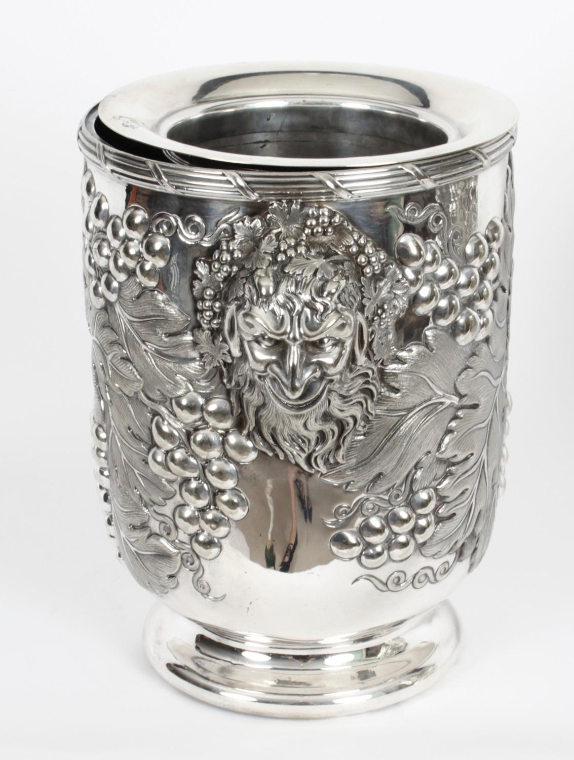 Late 19th Century Antique Pair Silver Plated Wine Coolers by Hawksworth, Eyre & Co 19th C For Sale