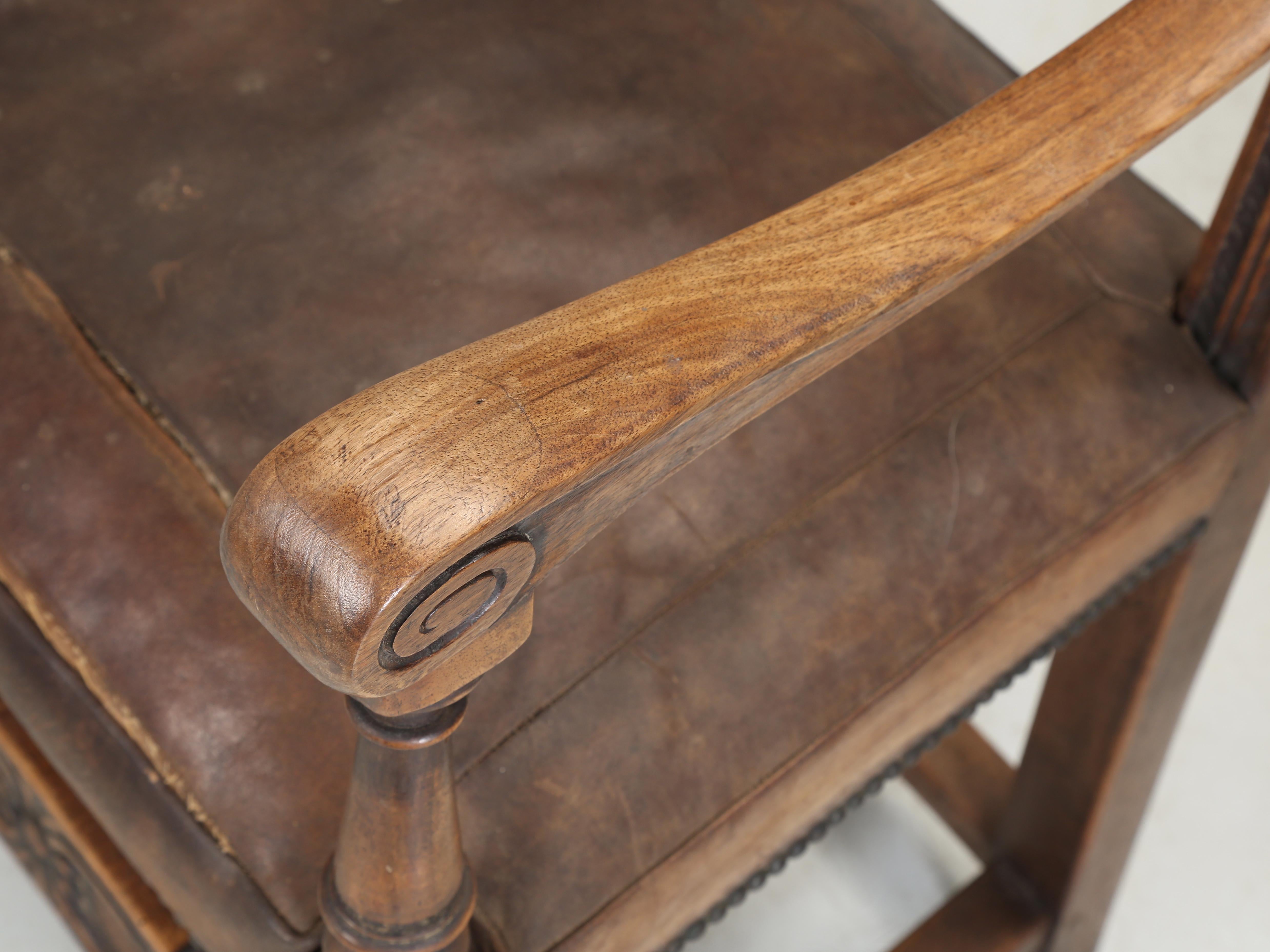Antique Pair Spanish Walnut Arm Chairs Completely Unrestored Original Leather 5