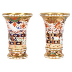 Paire de gobelets à perles Spode de style Imari 1820s 19ème siècle