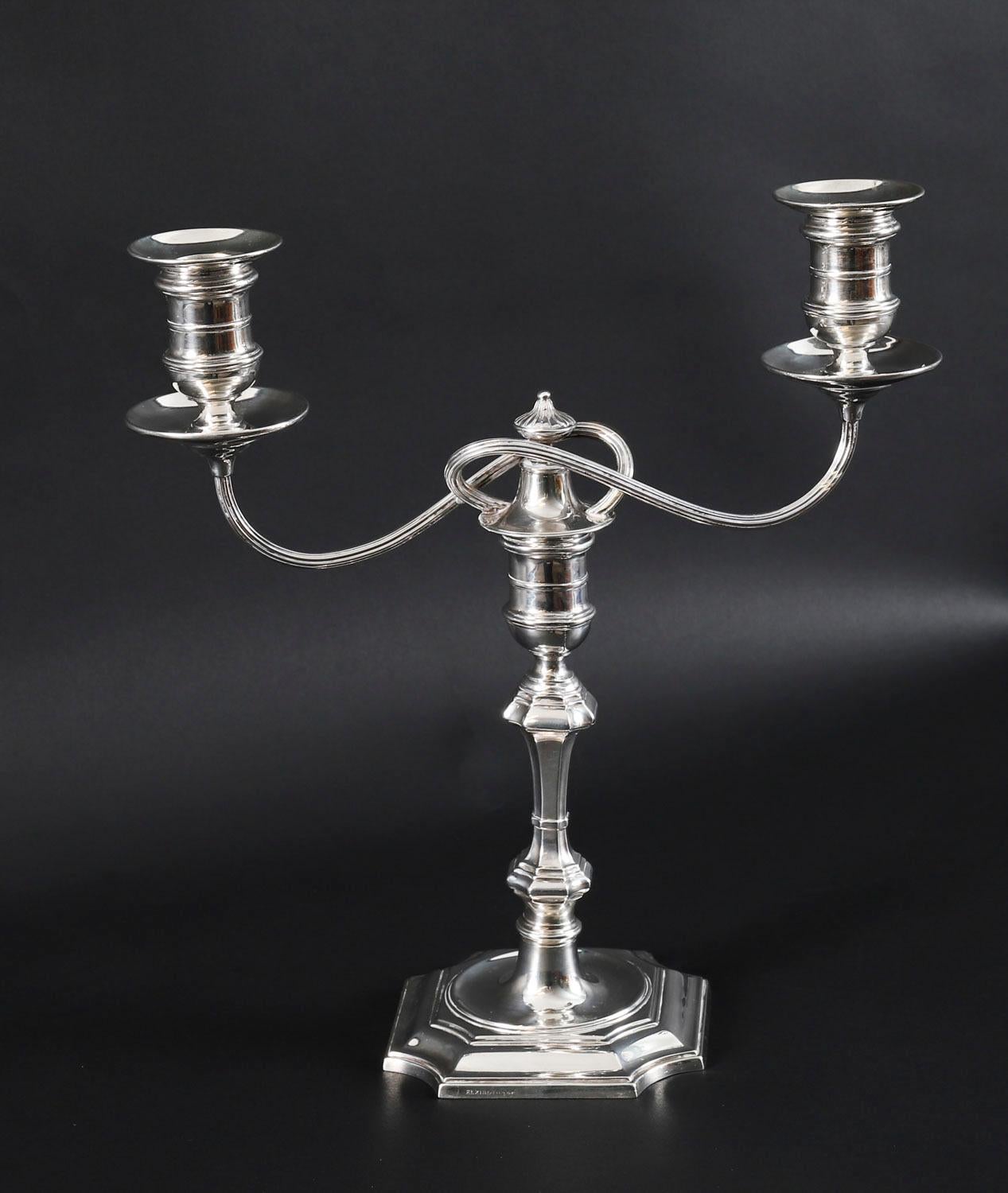 Paire de chandeliers anciens en argent Sterling par Elkington & Co 20ème siècle en vente 2