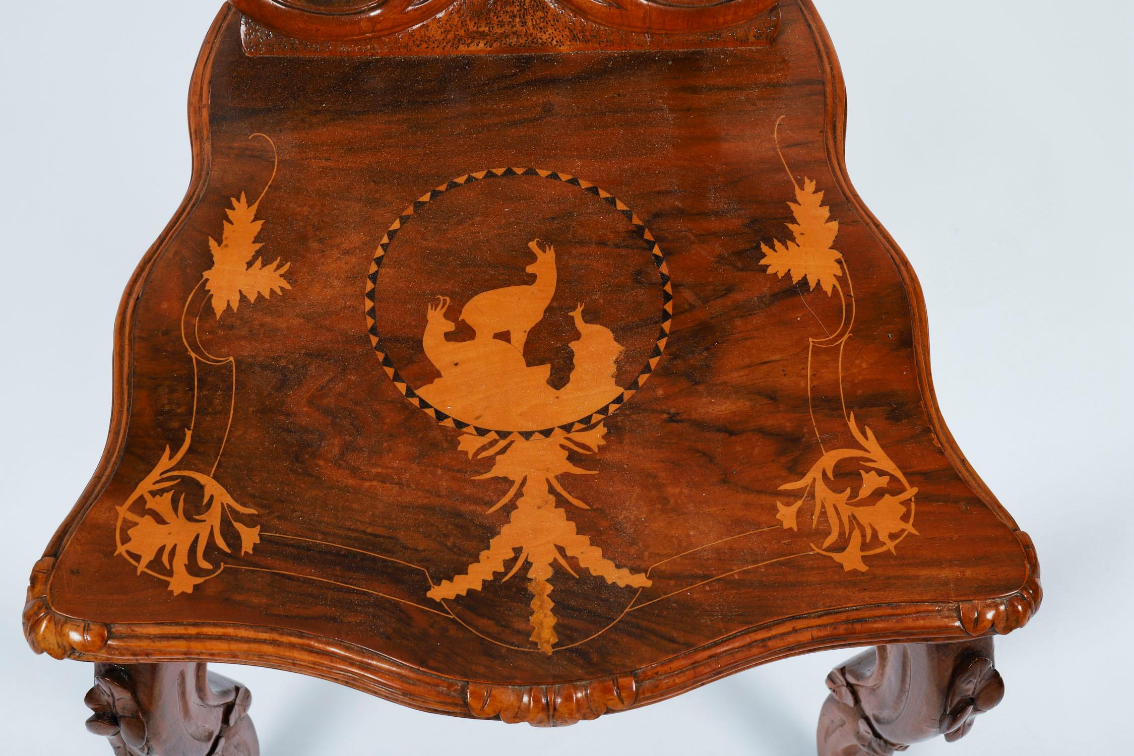 Antique Pair Swiss Walnut Marquetry inlaid Hall Chairs 19th Century siglo XIX en venta