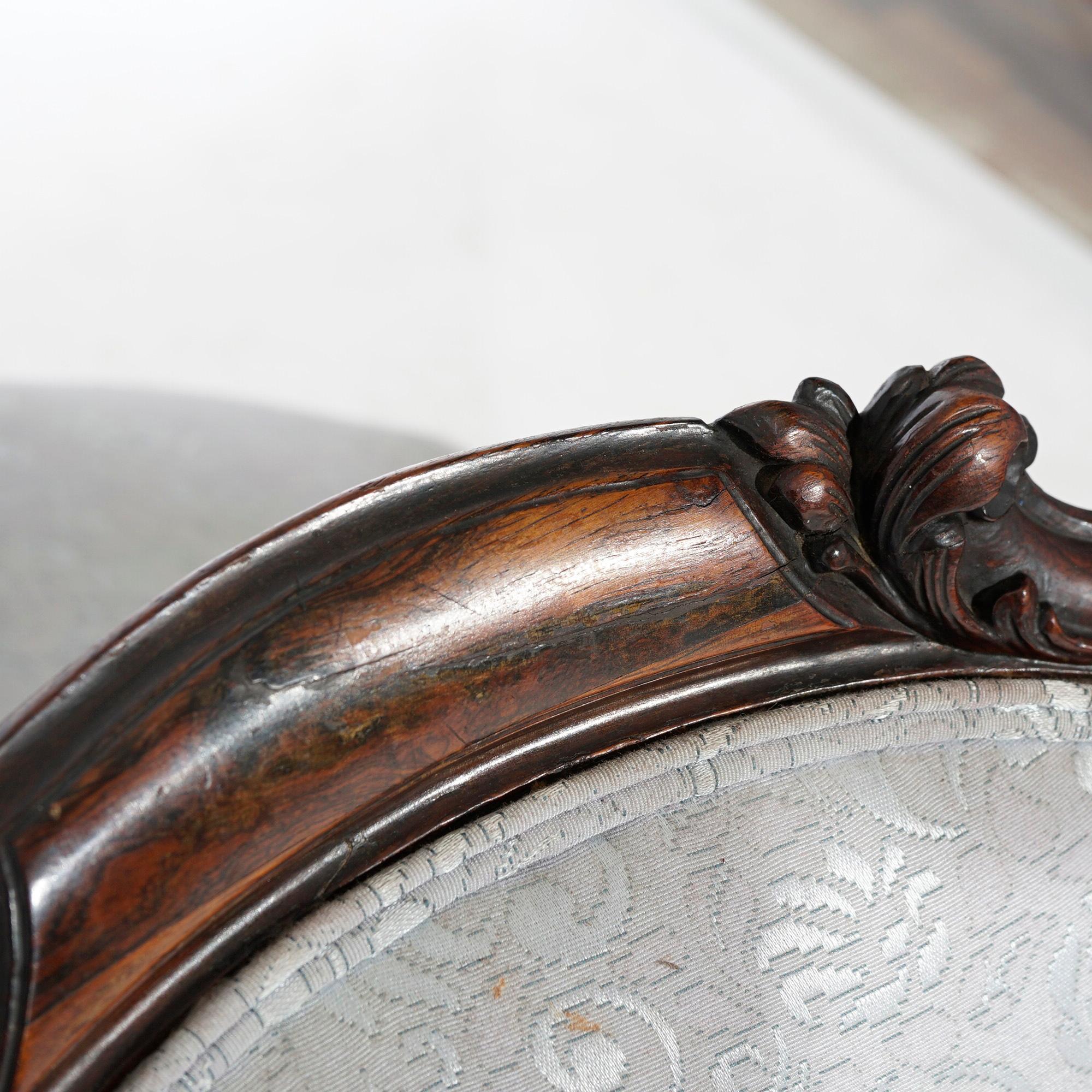 Paire de chaises d'appoint en acajou sculpté du 19ème siècle. en vente 2