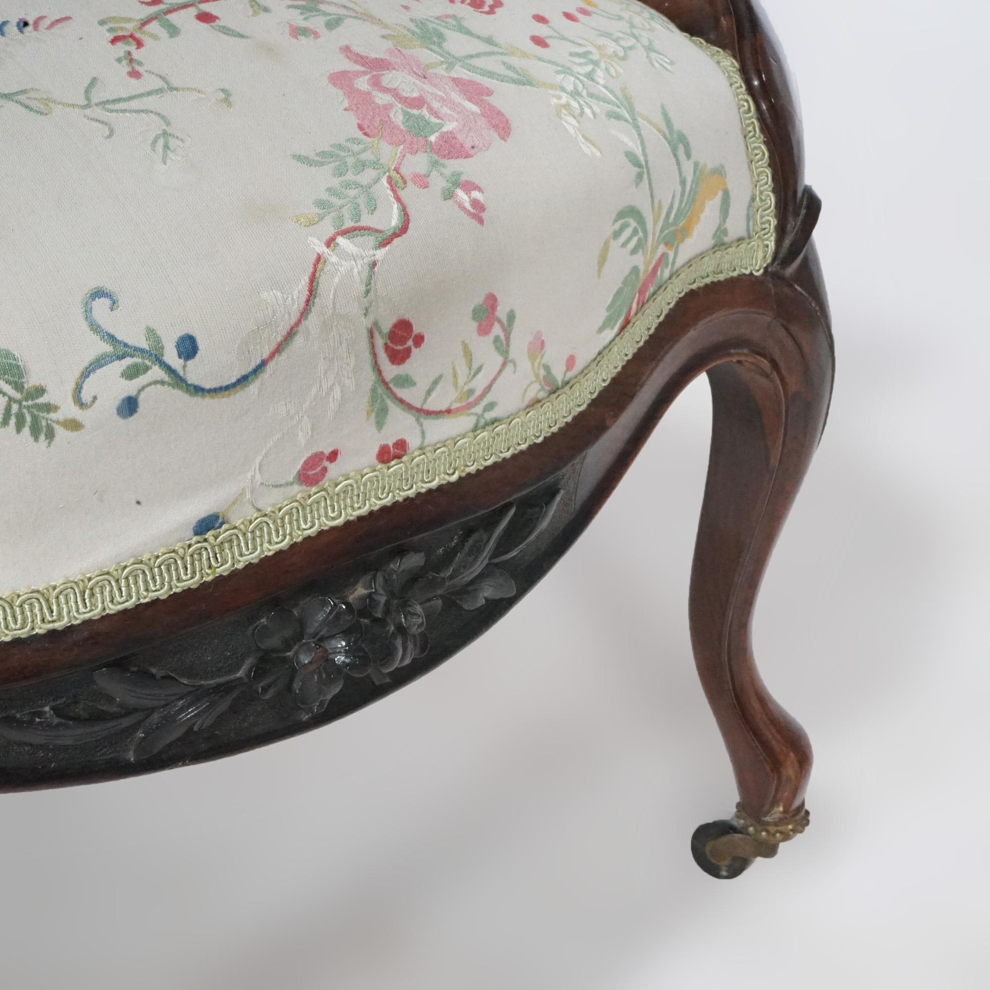 Ancienne paire de fauteuils de salon victoriens sculptés en bois de rose, vers 1890 en vente 6