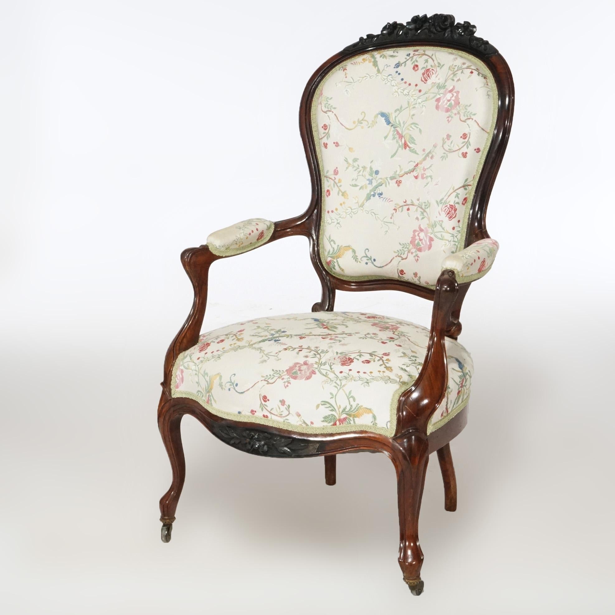 Américain Ancienne paire de fauteuils de salon victoriens sculptés en bois de rose, vers 1890 en vente