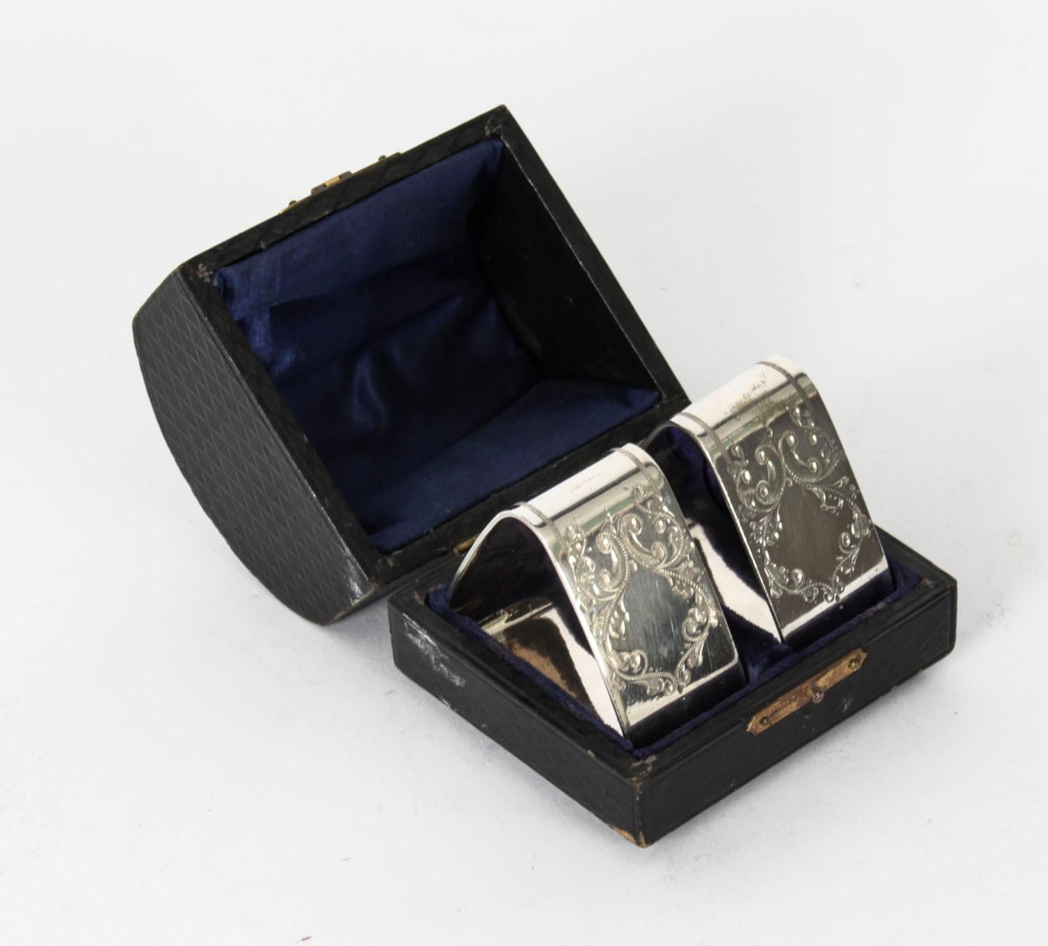 Antique Pair of Victorian Cased Silver Plated Napkin Rings, 19th Century For Sale 1