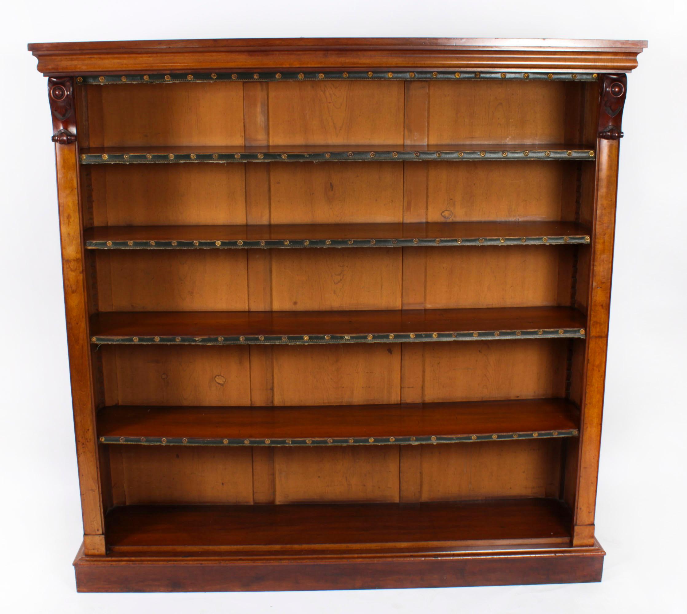 English Antique Pair Victorian Mahogany Open Bookcases 19th Century For Sale
