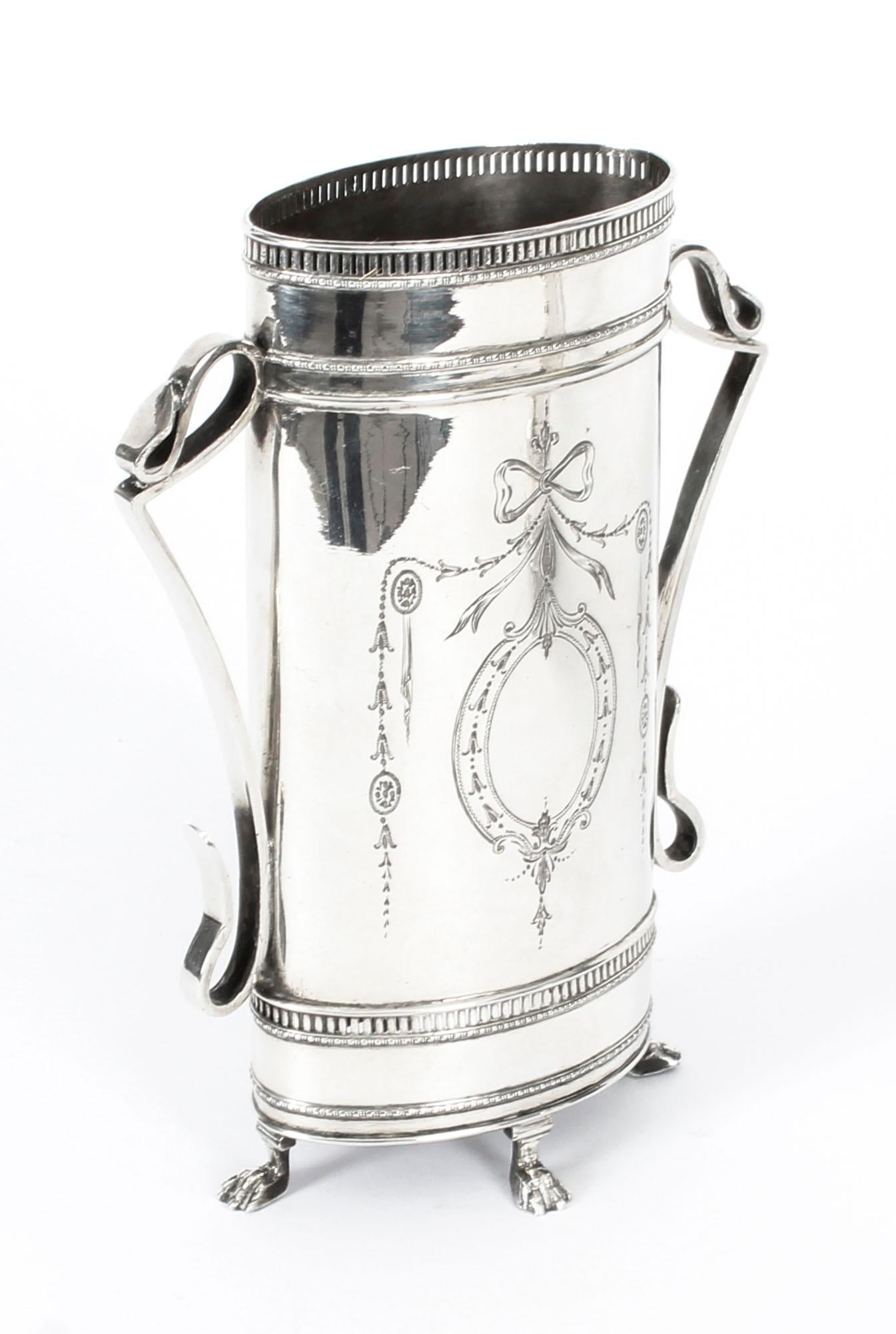 Late 19th Century Antique Pair of Victorian Neoclassical Silver Plate Vases, 19th Century