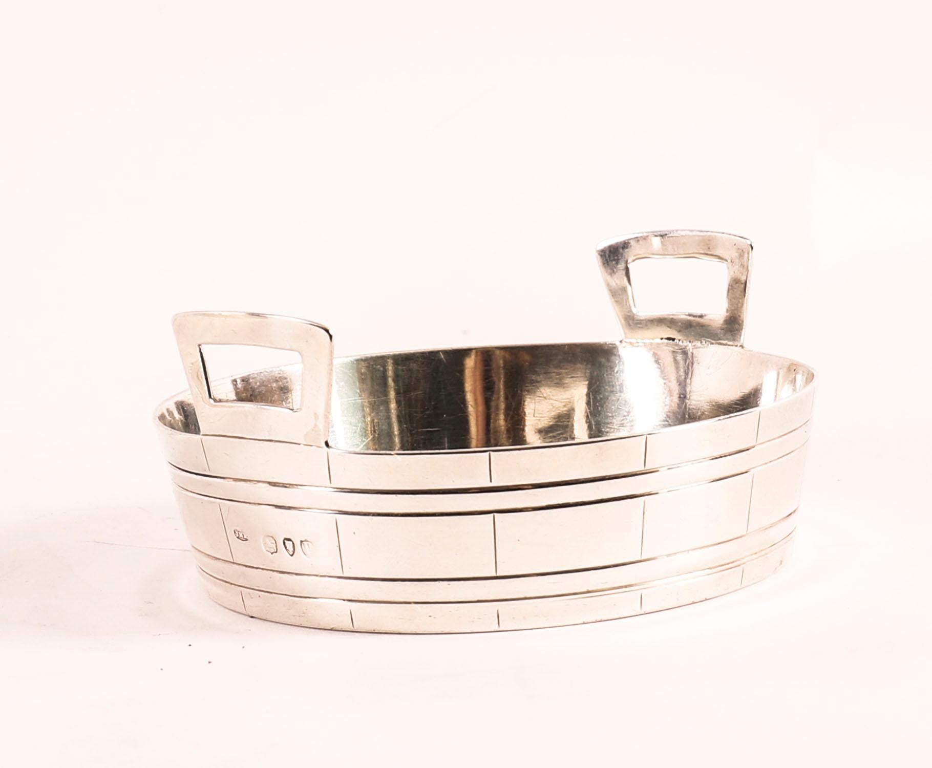 Vittoriano Antique Pair Victorian Sterling Silver Butter Dishes Dated 19th Century in vendita