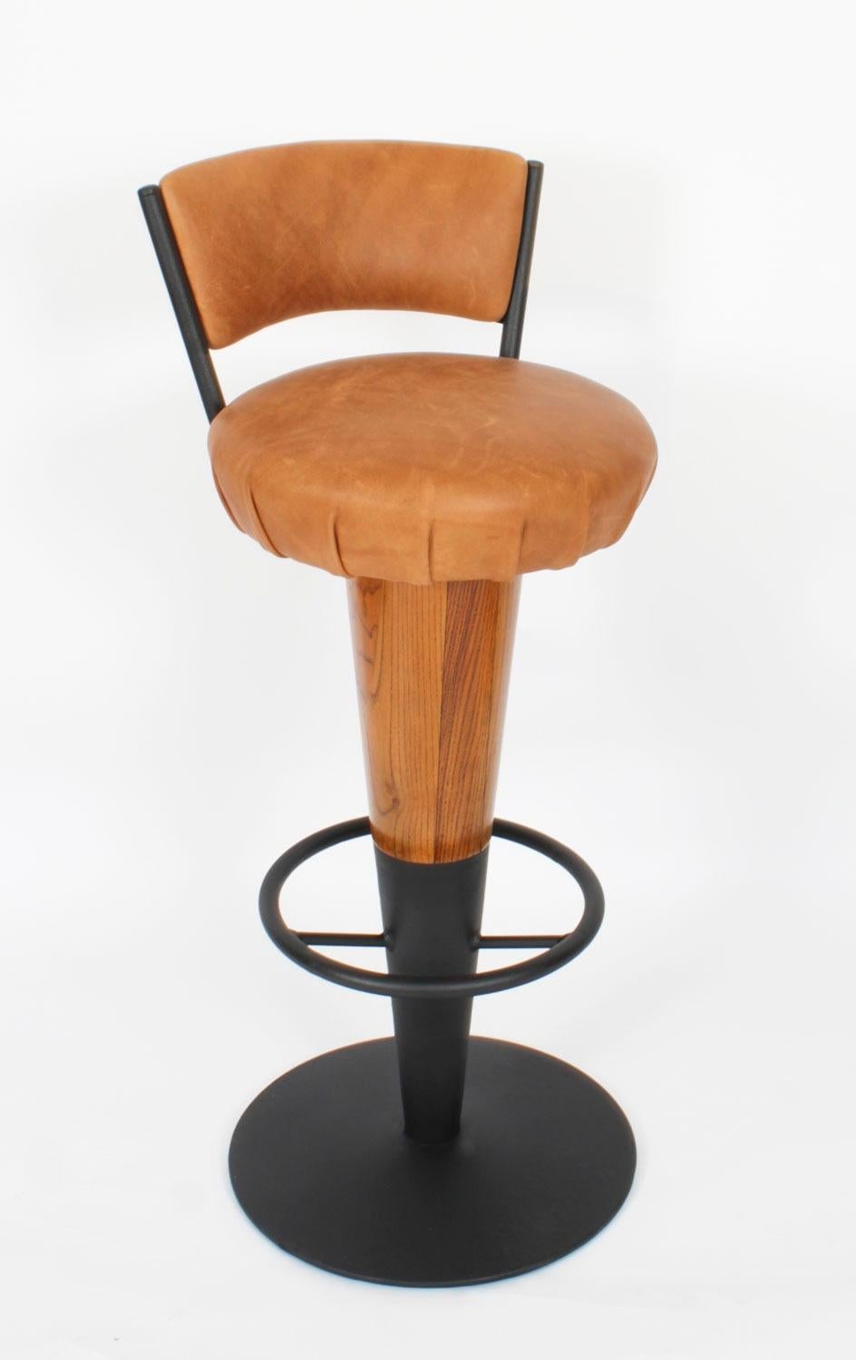 Antique Pair Walnut and Tan Leather Art Deco Bar Stools 20th Century For Sale 11
