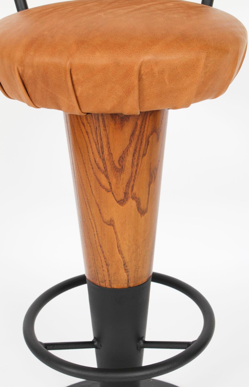Antique Pair Walnut and Tan Leather Art Deco Bar Stools 20th Century For Sale 12