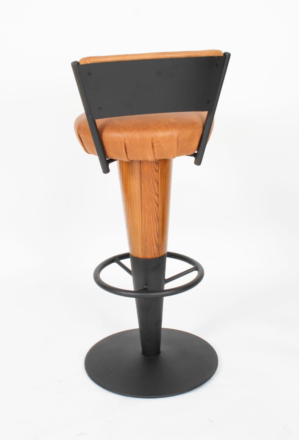 Antique Pair Walnut and Tan Leather Art Deco Bar Stools 20th Century For Sale 4