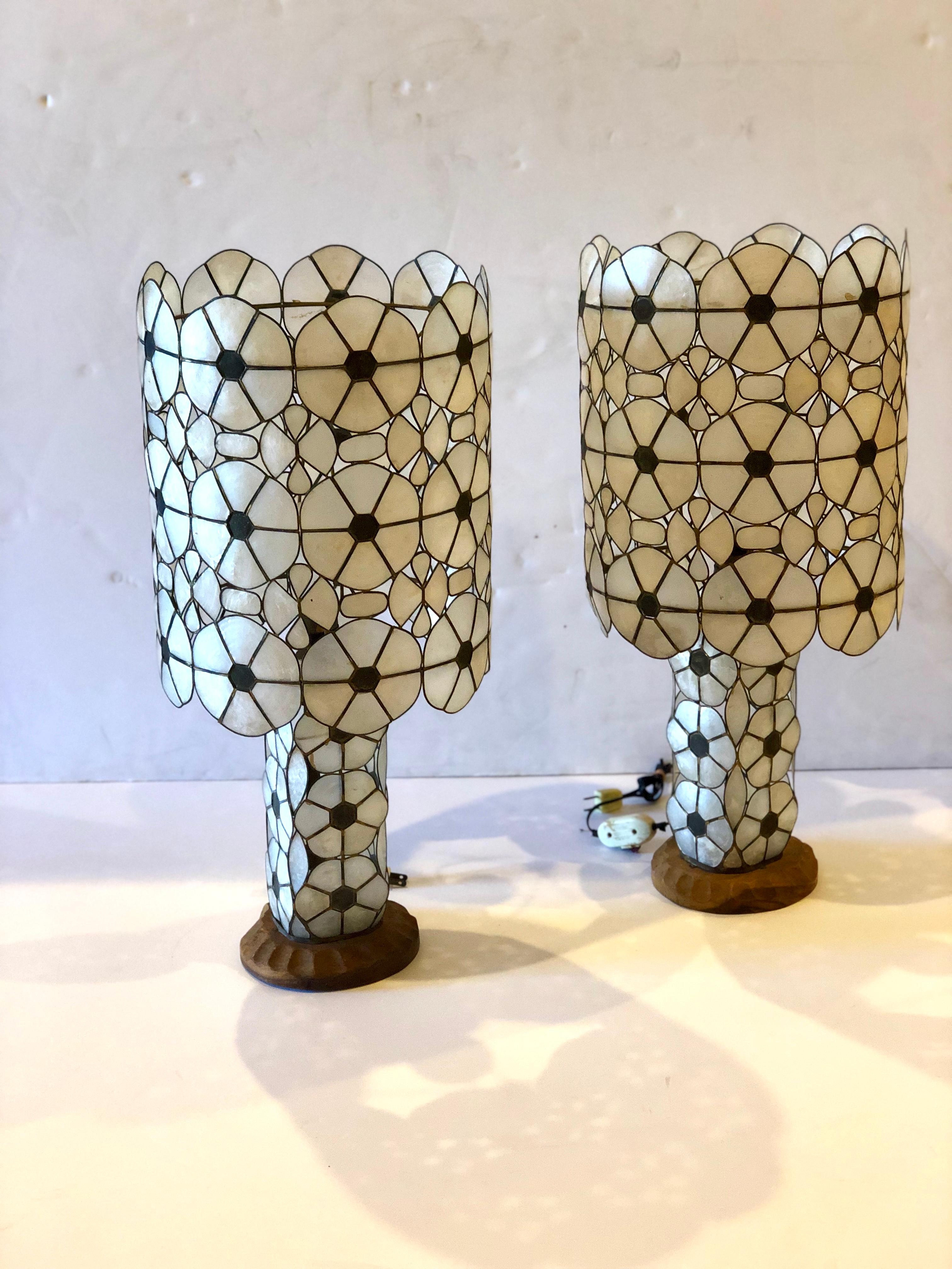Mid-Century Modern Antique Paire of Capiz Shell Table Lamps