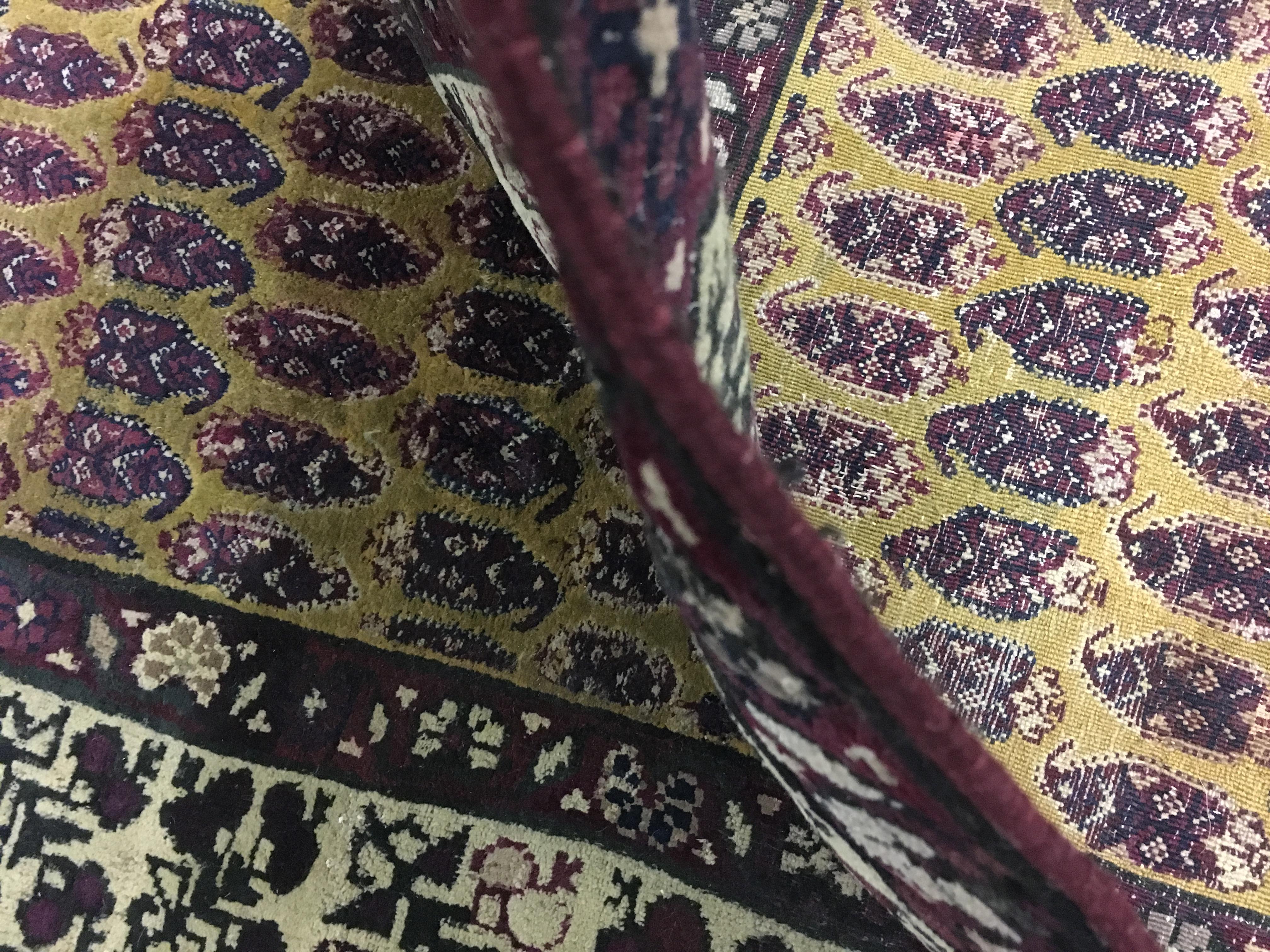 Wool Antique Paisley Design Agra, circa 1900 For Sale