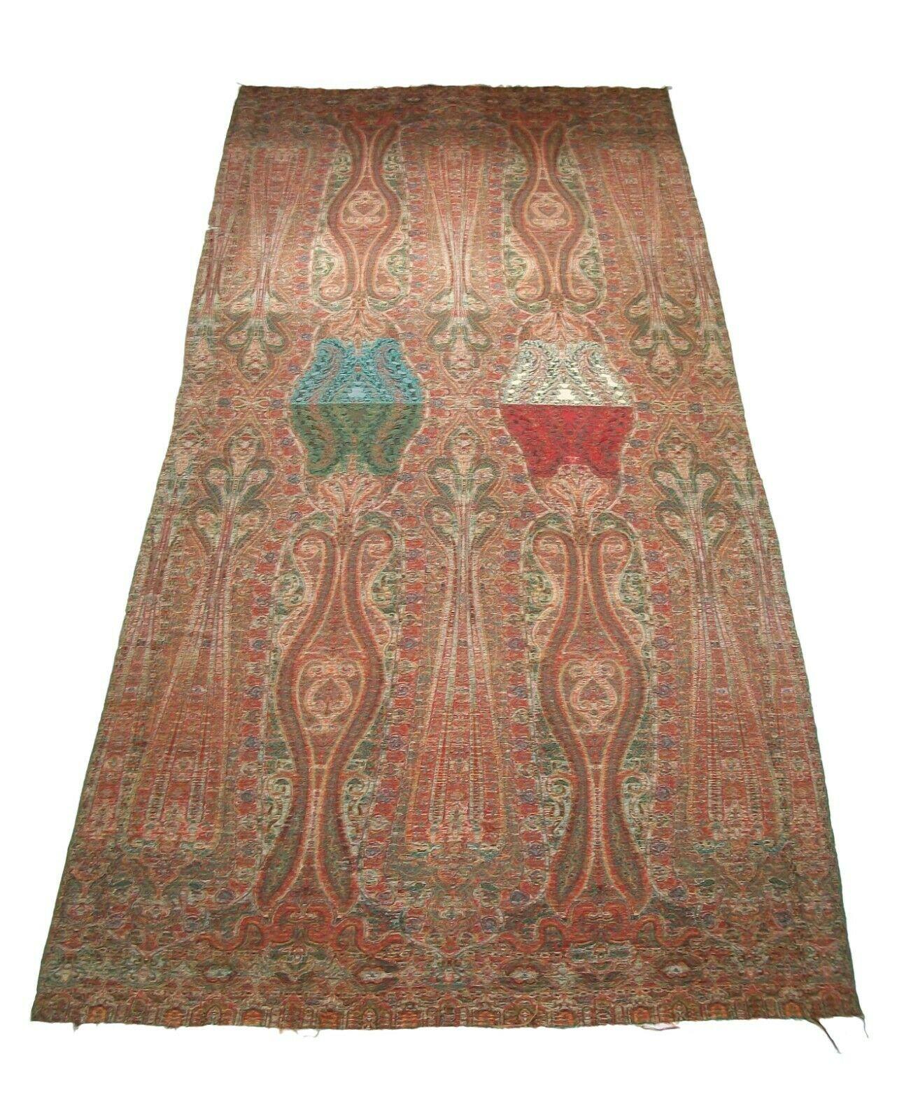 Antique Paisley Shawl, Fine Weave, Scotland. Circa 1850's For Sale 3