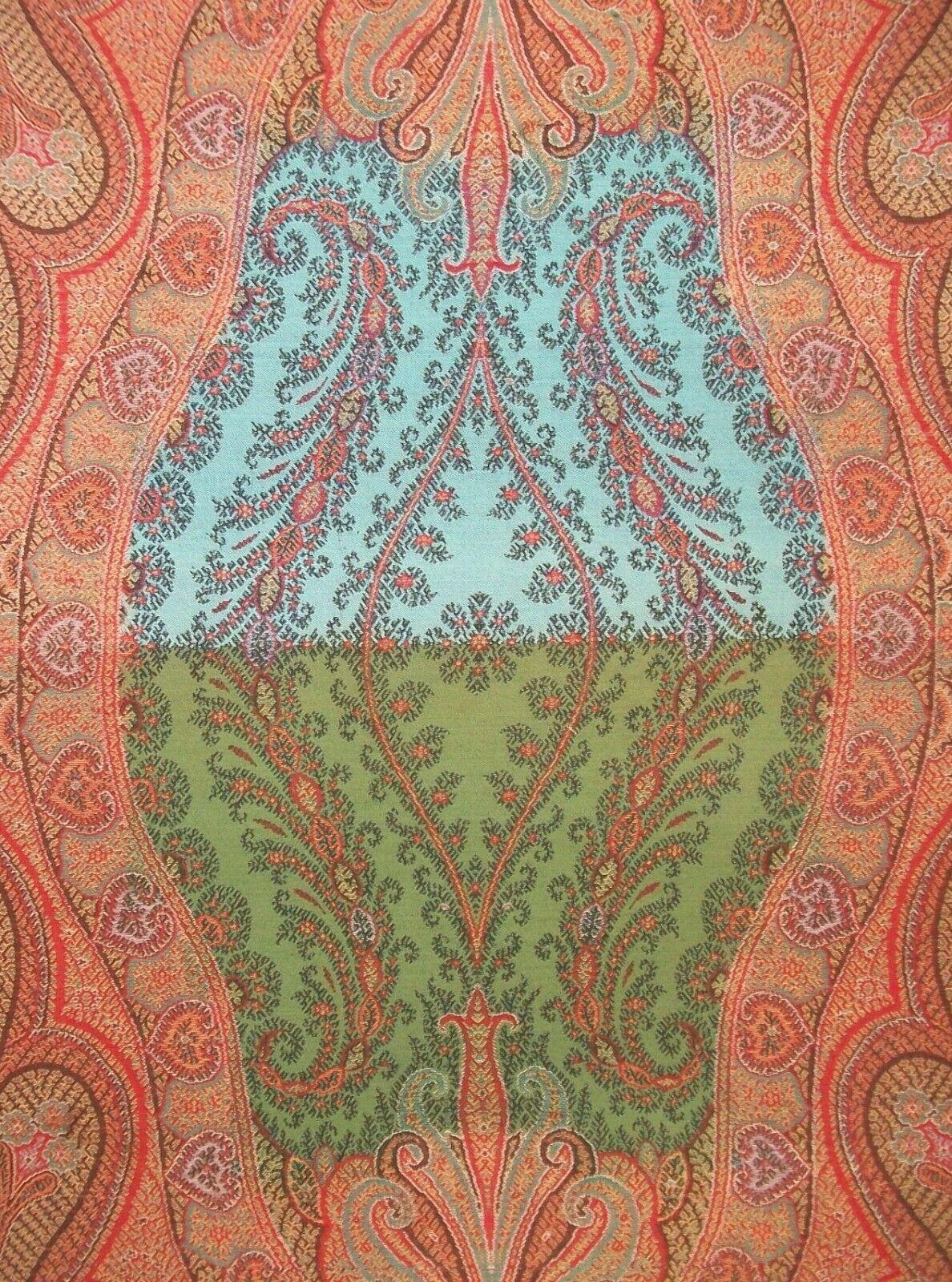 Antique Paisley Shawl, Fine Weave, Scotland. Circa 1850's In Good Condition For Sale In Chatham, ON