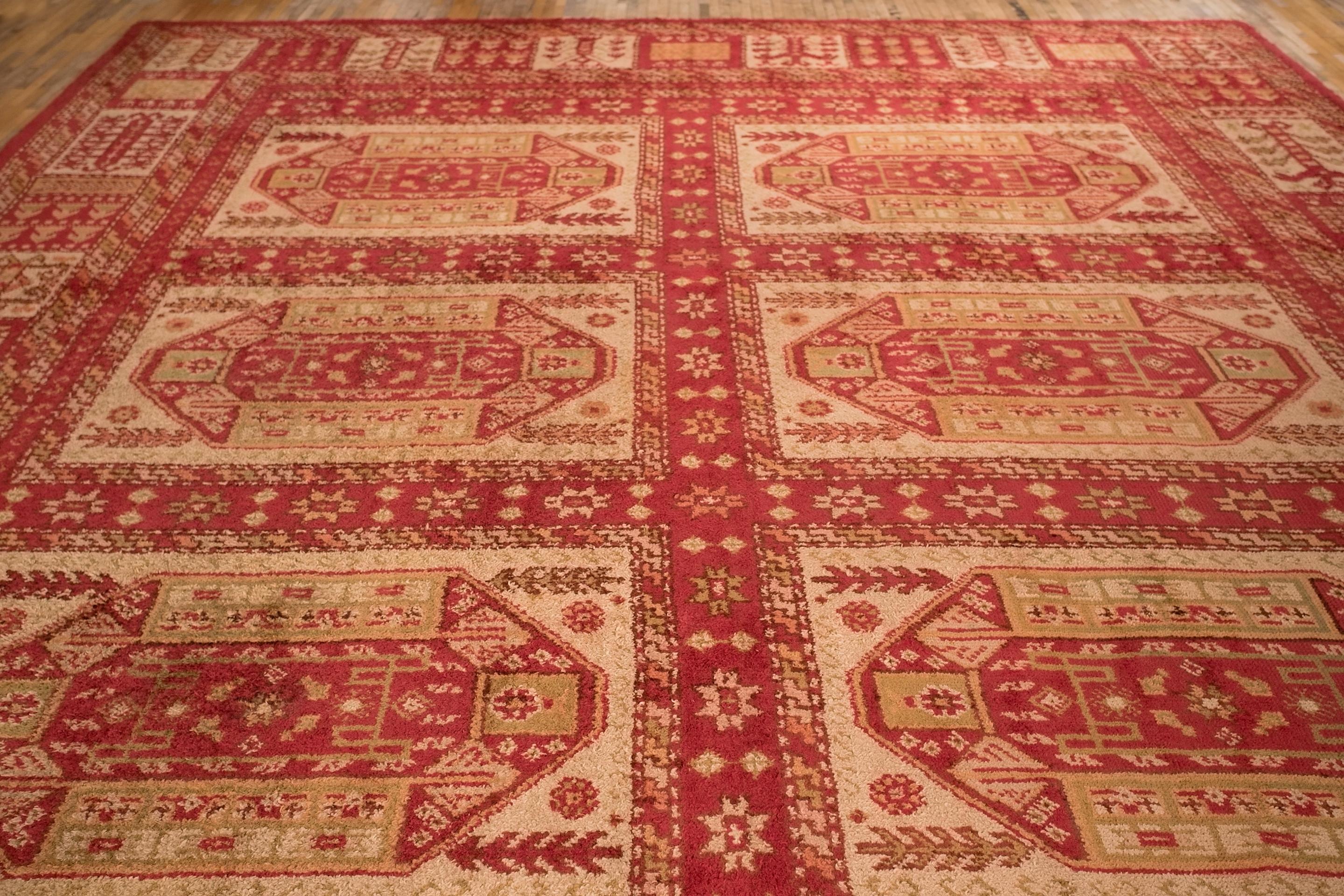 Antique Palace Turkish Ushak Carpet 555 X 375 cm For Sale 1